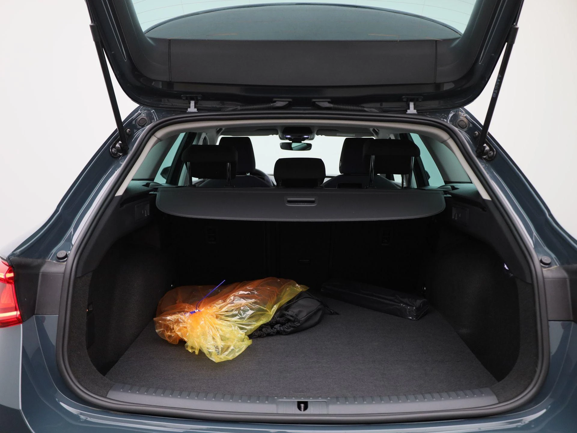 SEAT Leon Sportstourer 1.5 TSI e-Hybrid Style Business Intense