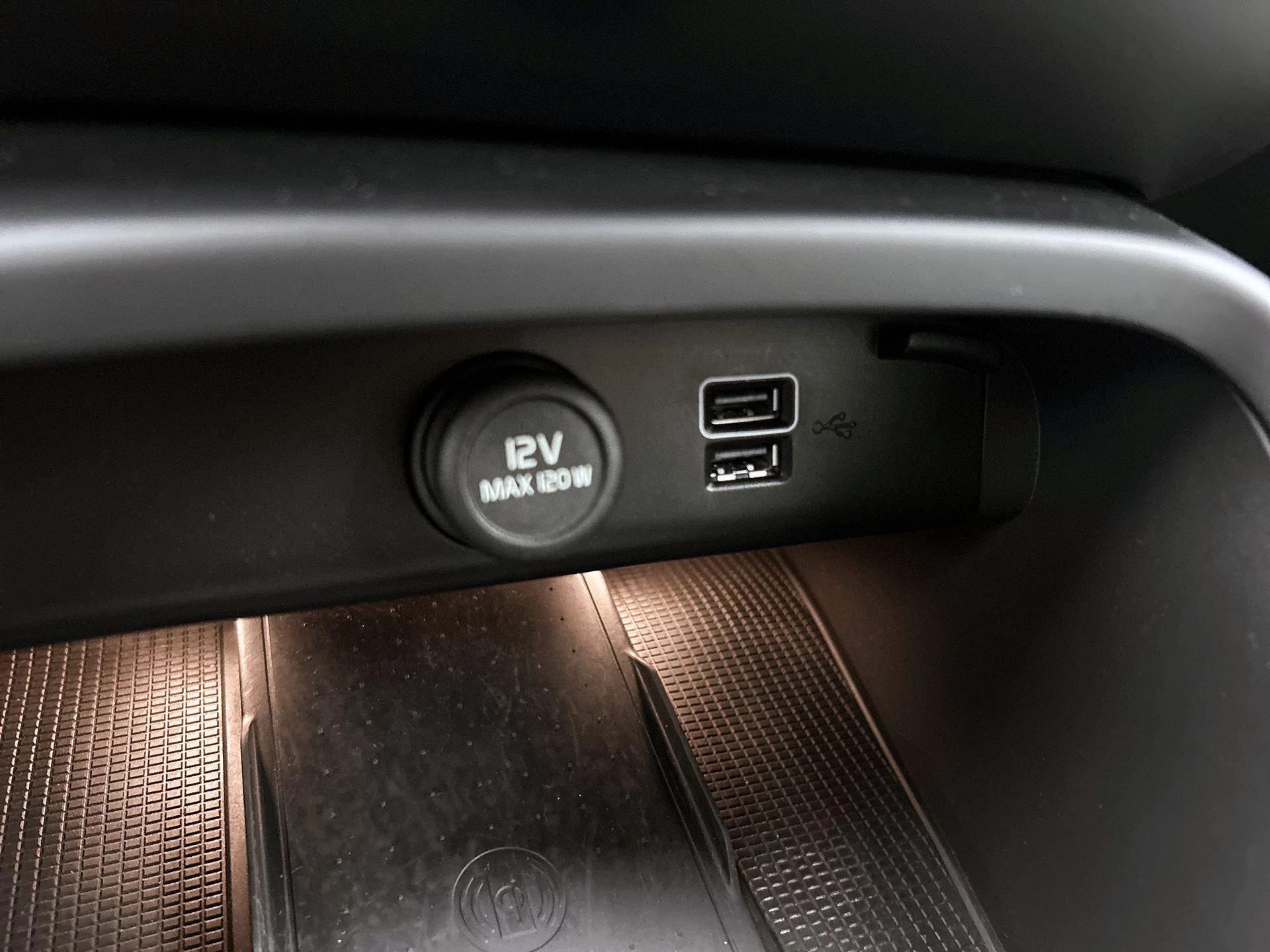 Volvo XC40 T5 Recharge Plus Bright