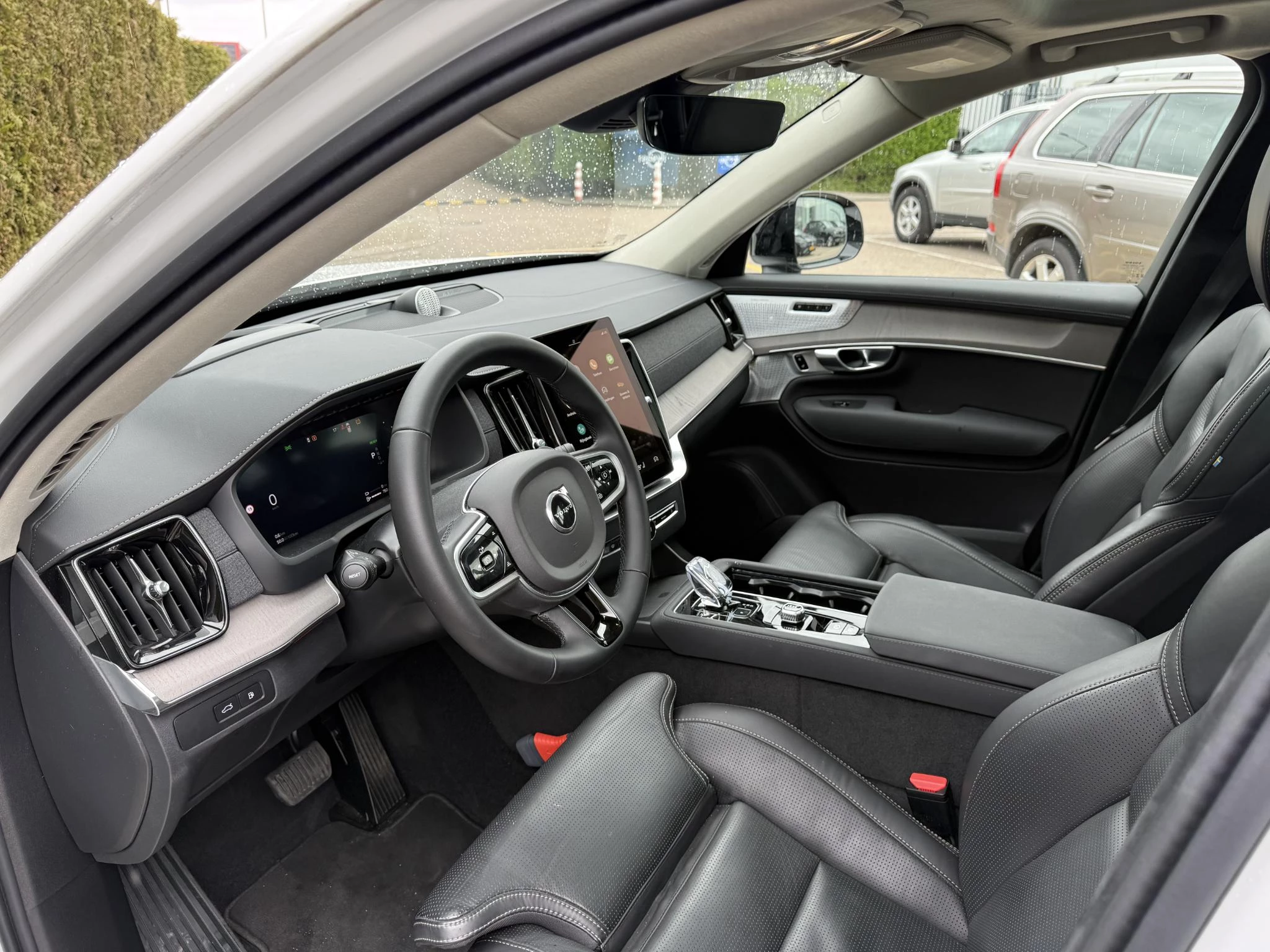 Volvo XC90 T8 Plug-in hybrid AWD Ultra Dark