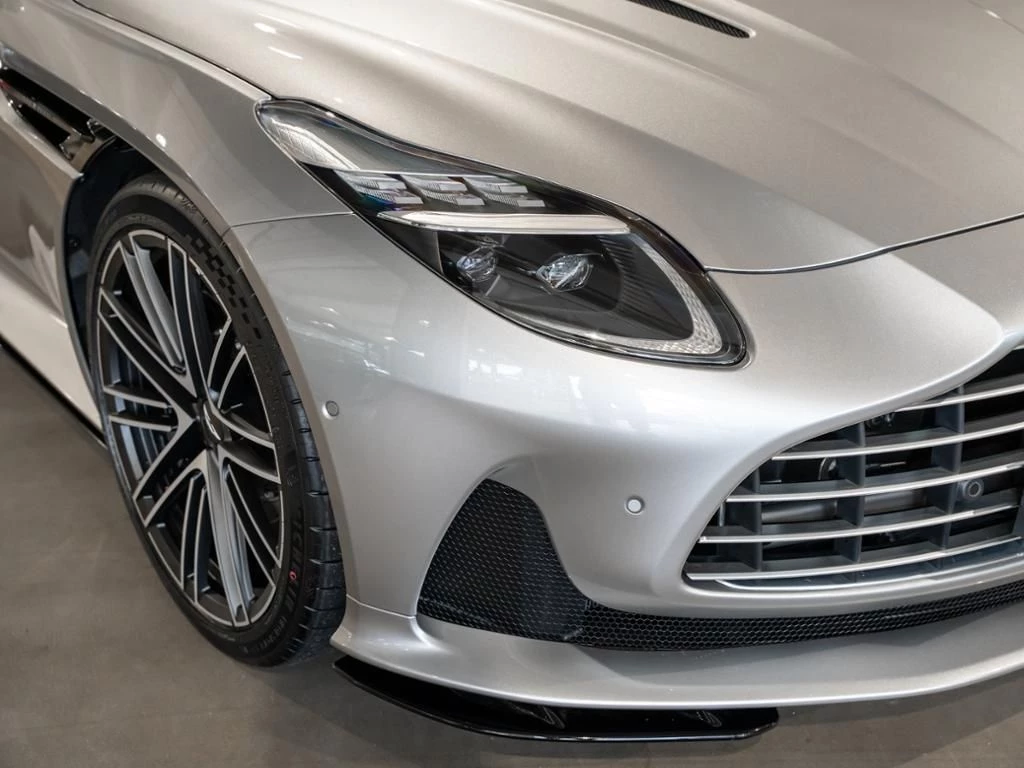 Aston Martin-DB12-image-20