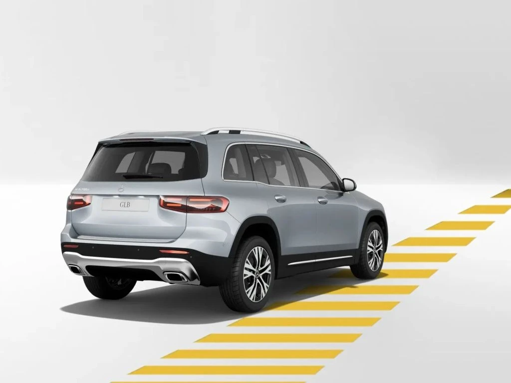 Mercedes-Benz-GLB 200 d-image-6