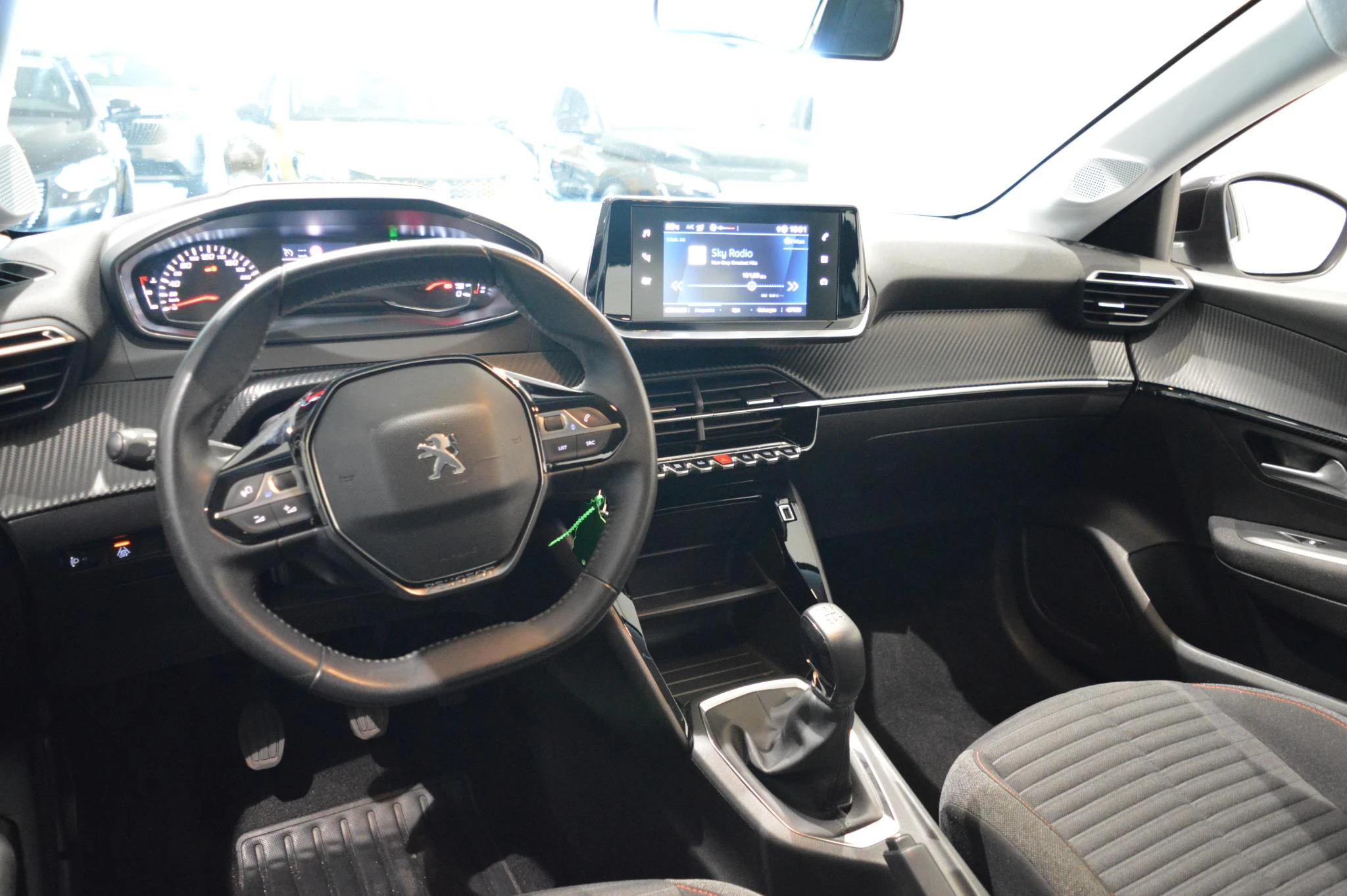 Peugeot-208-image-8