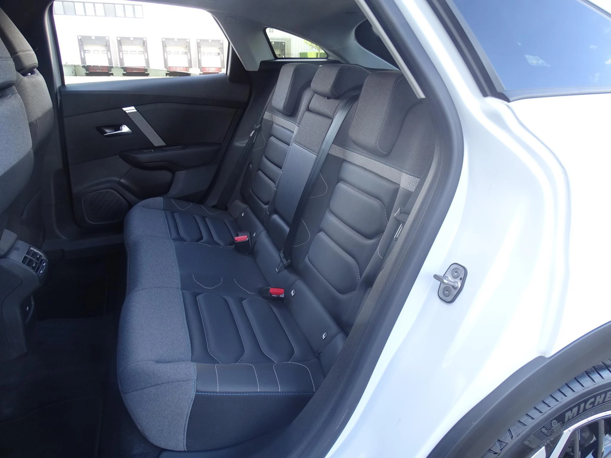 Citroën C4 Hybrid 145 ch Automatic MAX