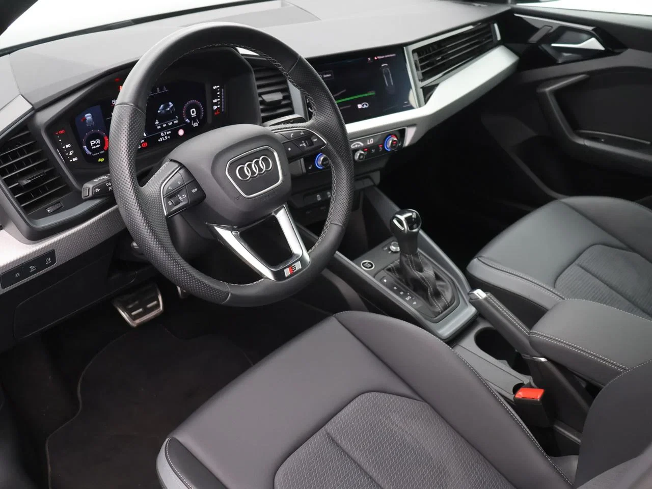 Audi A1 Sportback Audi A1 Sportback 2X-S line 30TFSI 116PK *AUTOMAAT*LEDER*VIRTUAL COCKPIT*PDC*CRUISE*NAVI*APP-CONNECT*...*