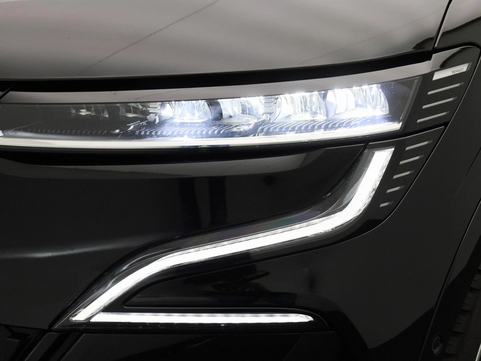 Renault Megane E-Tech comfort range iconic 60 kWh