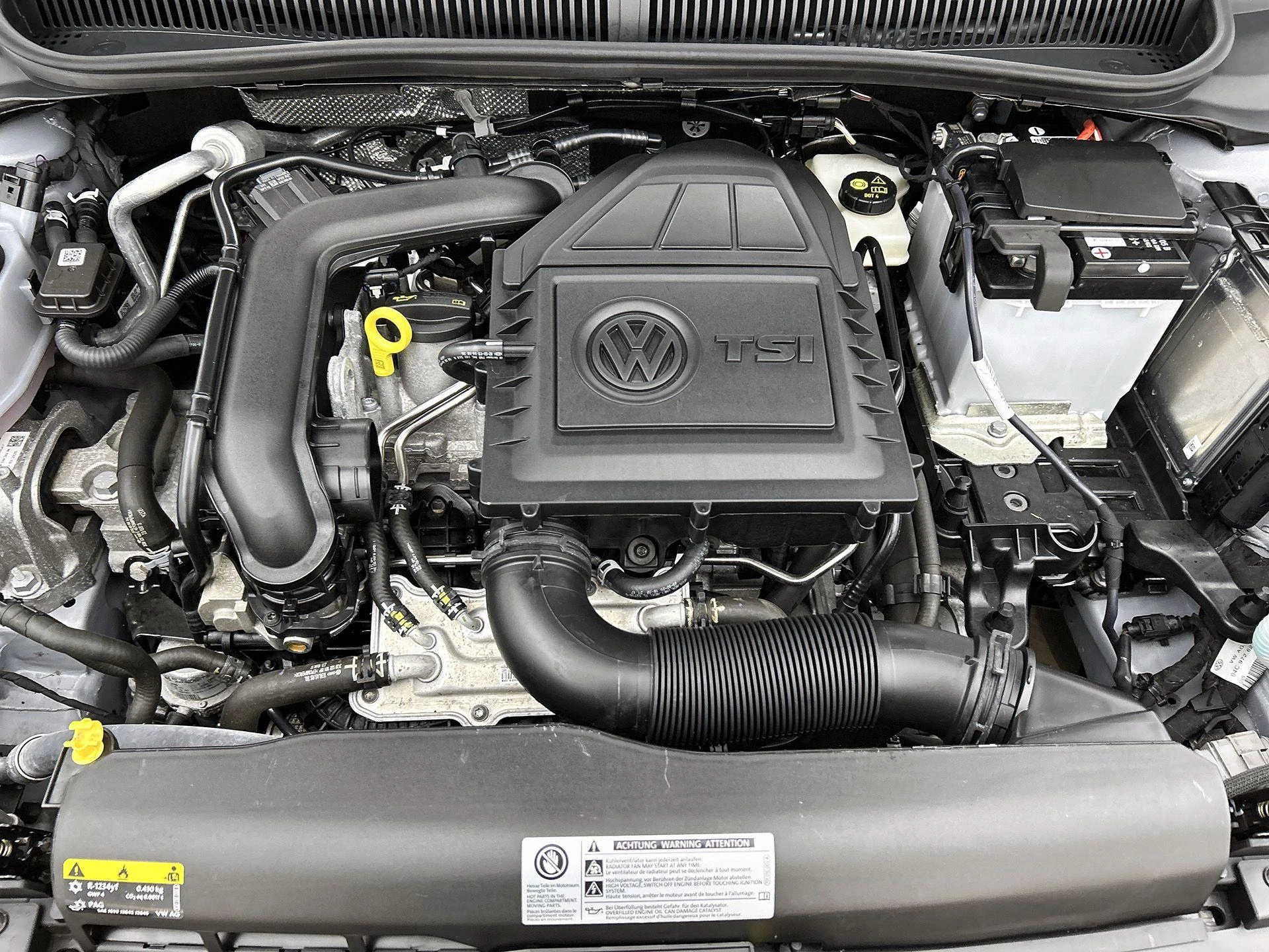 Volkswagen-Polo-image-28