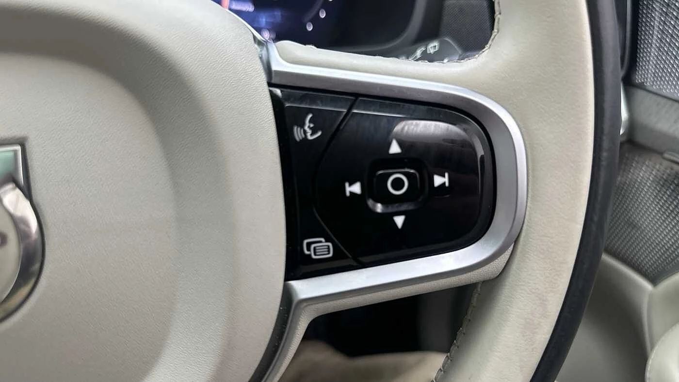 Volvo-XC90-image-45