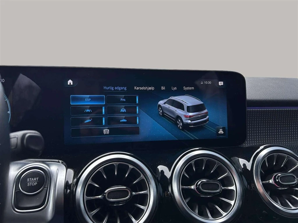Mercedes-Benz-EQB-image-17