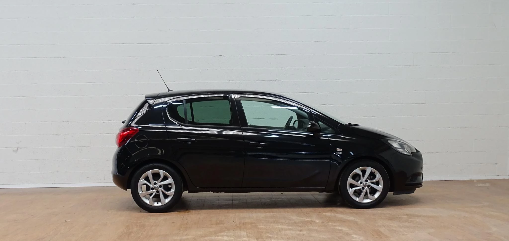 Opel Corsa 1.2 120 Years edition