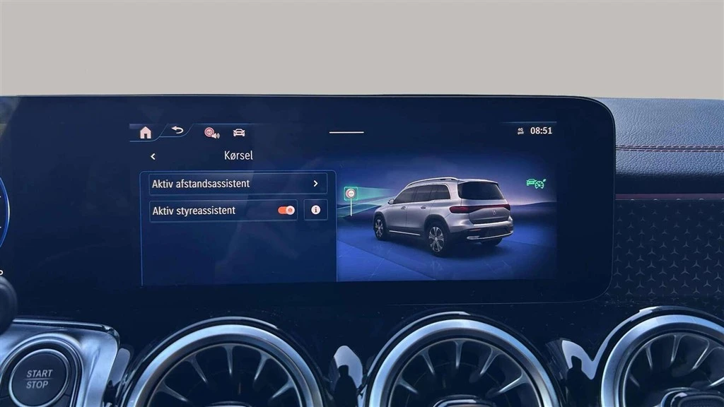 Mercedes-Benz-EQB-image-17