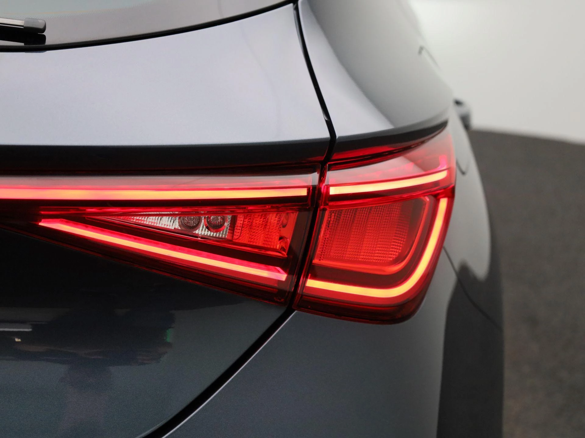 CUPRA Leon 1.4 e-Hybrid VZ Business