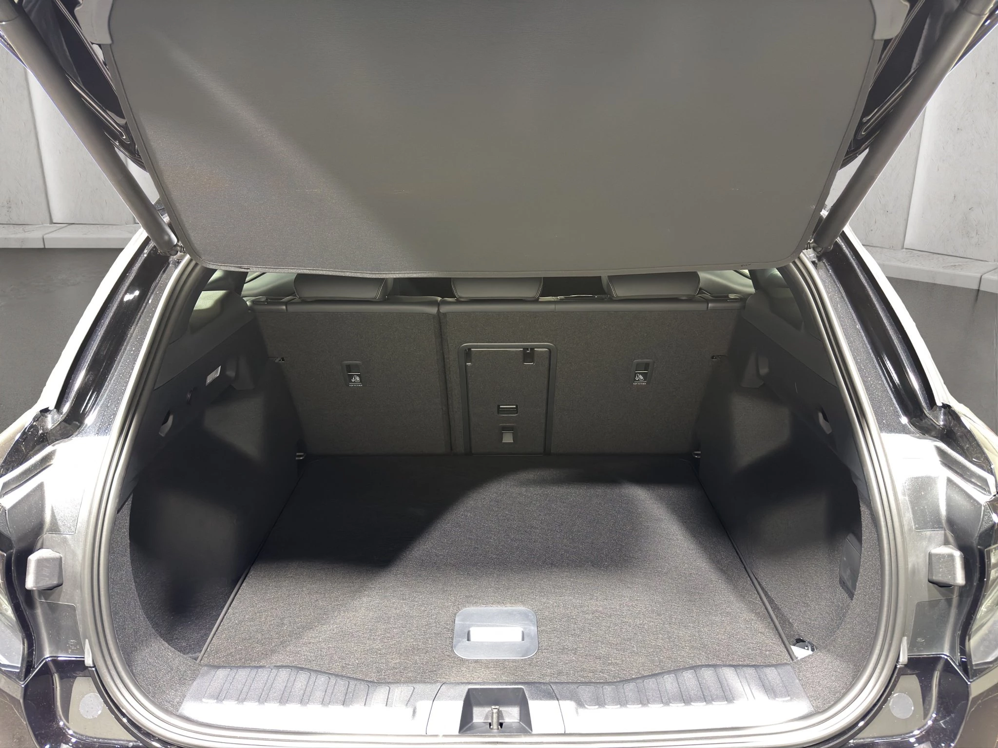 Ford Explorer Select Extended Range 79kWh RWD Sports Utility Vehicle. 210 kW. MJ 2026.75