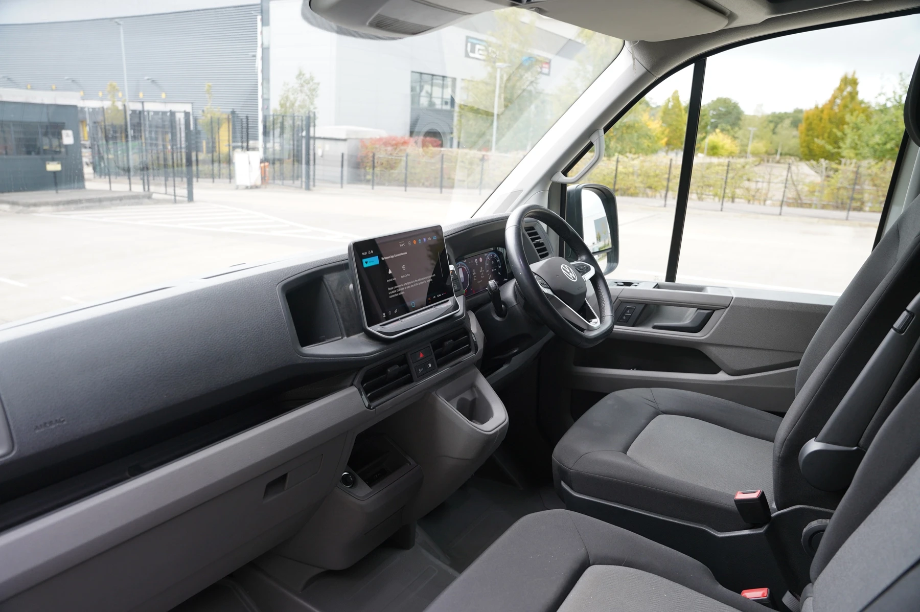 Volkswagen-Crafter-image-1