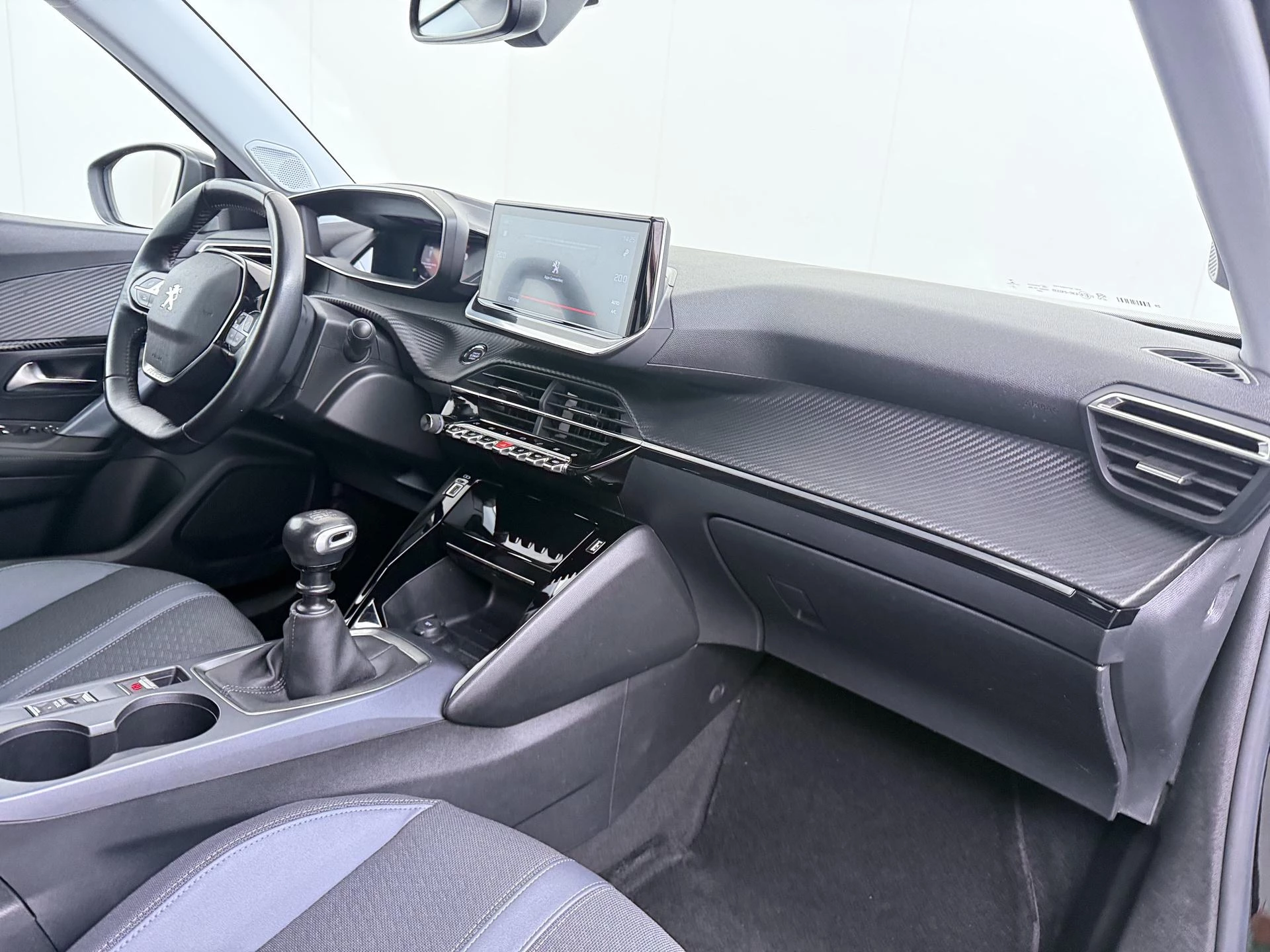 Peugeot-2008-image-30