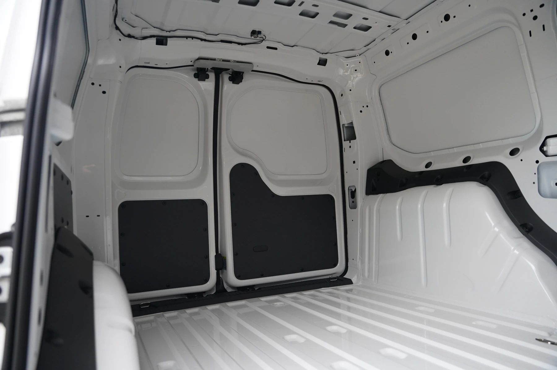 Volkswagen-Caddy-image-8
