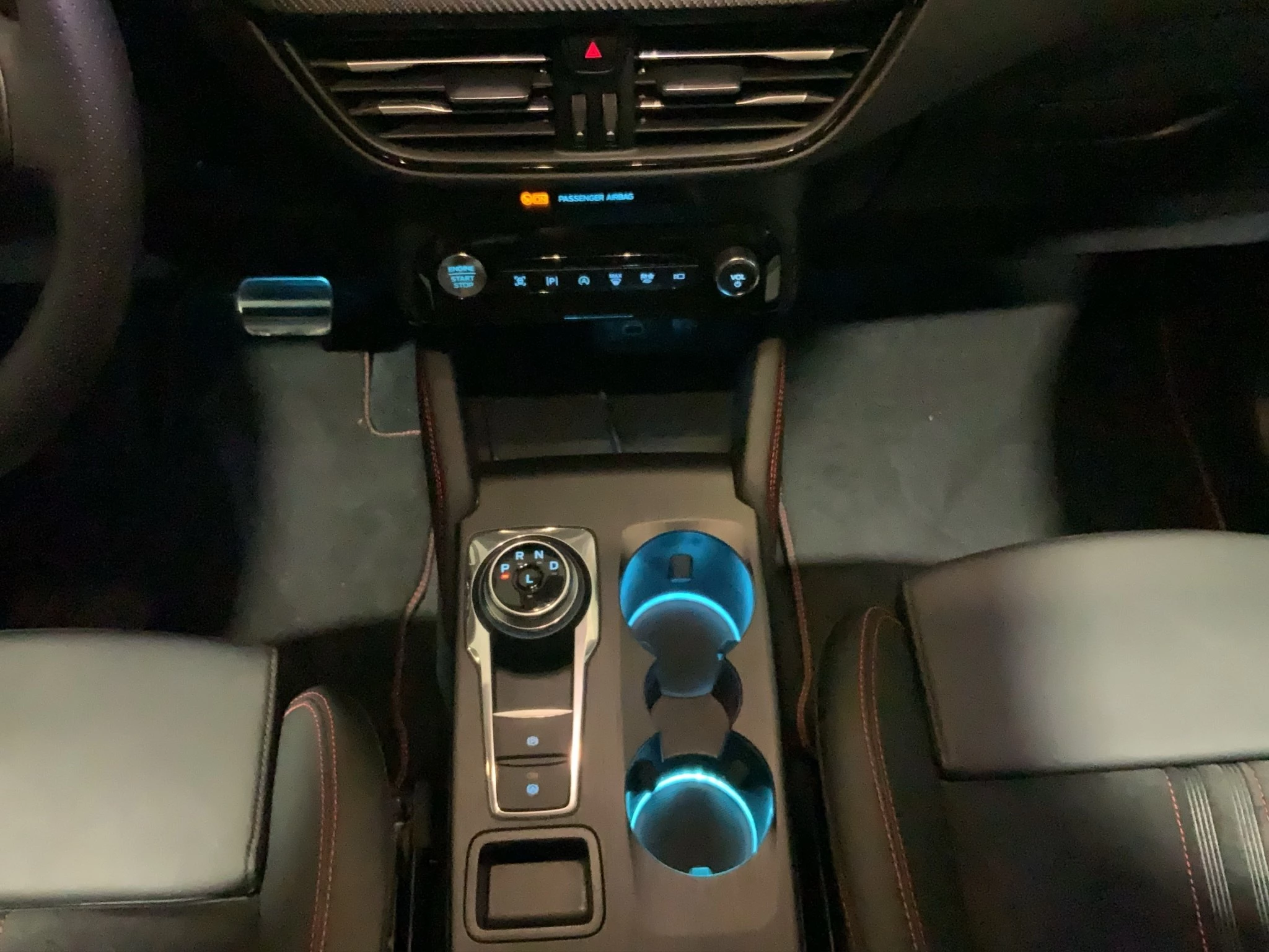 Ford Kuga ST-Line X Aut.*360GRAD*LED-MATRIX*NAVI*GRA*WINTER-PKT.
