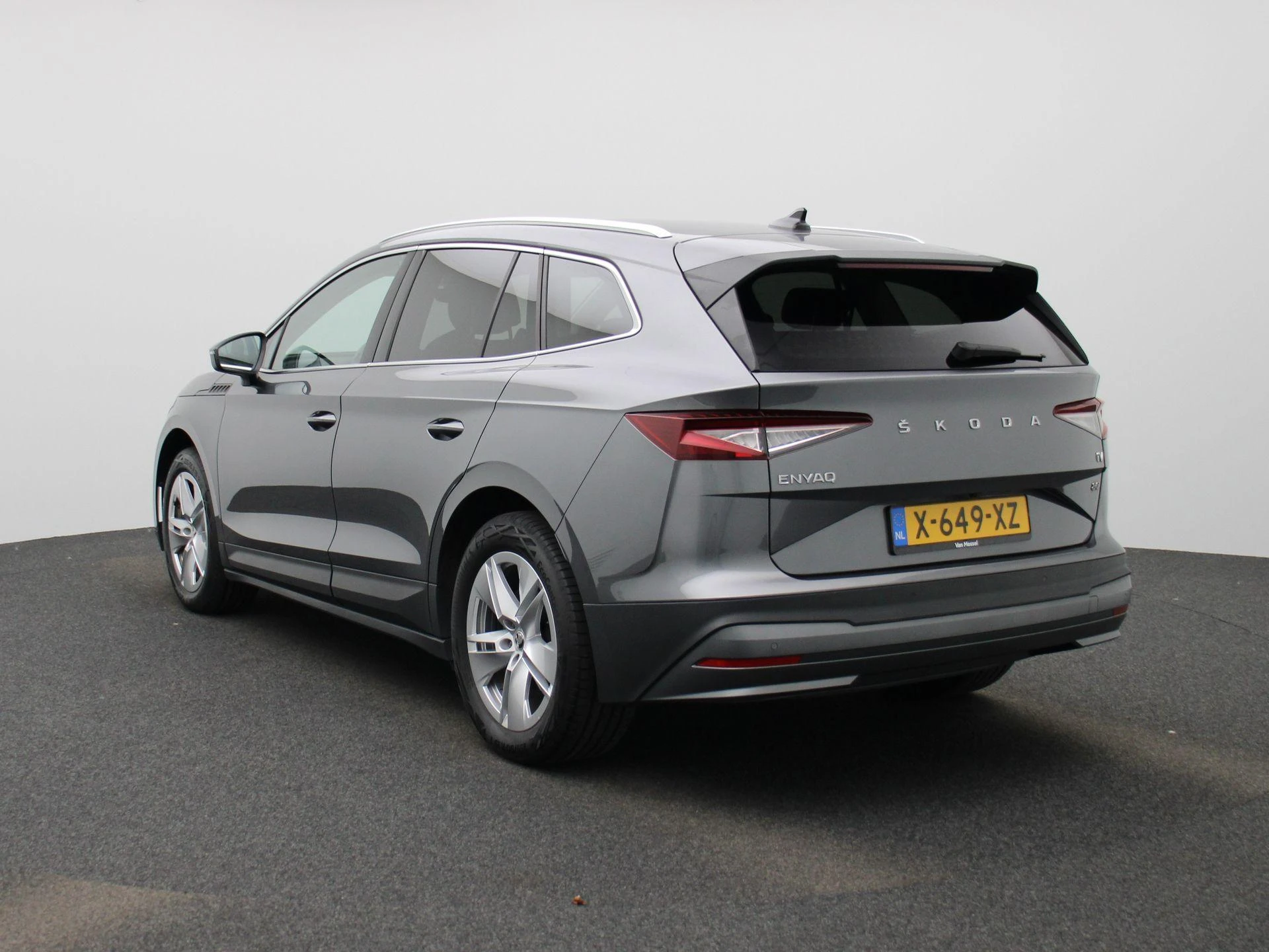Škoda-Enyaq iV-image-1