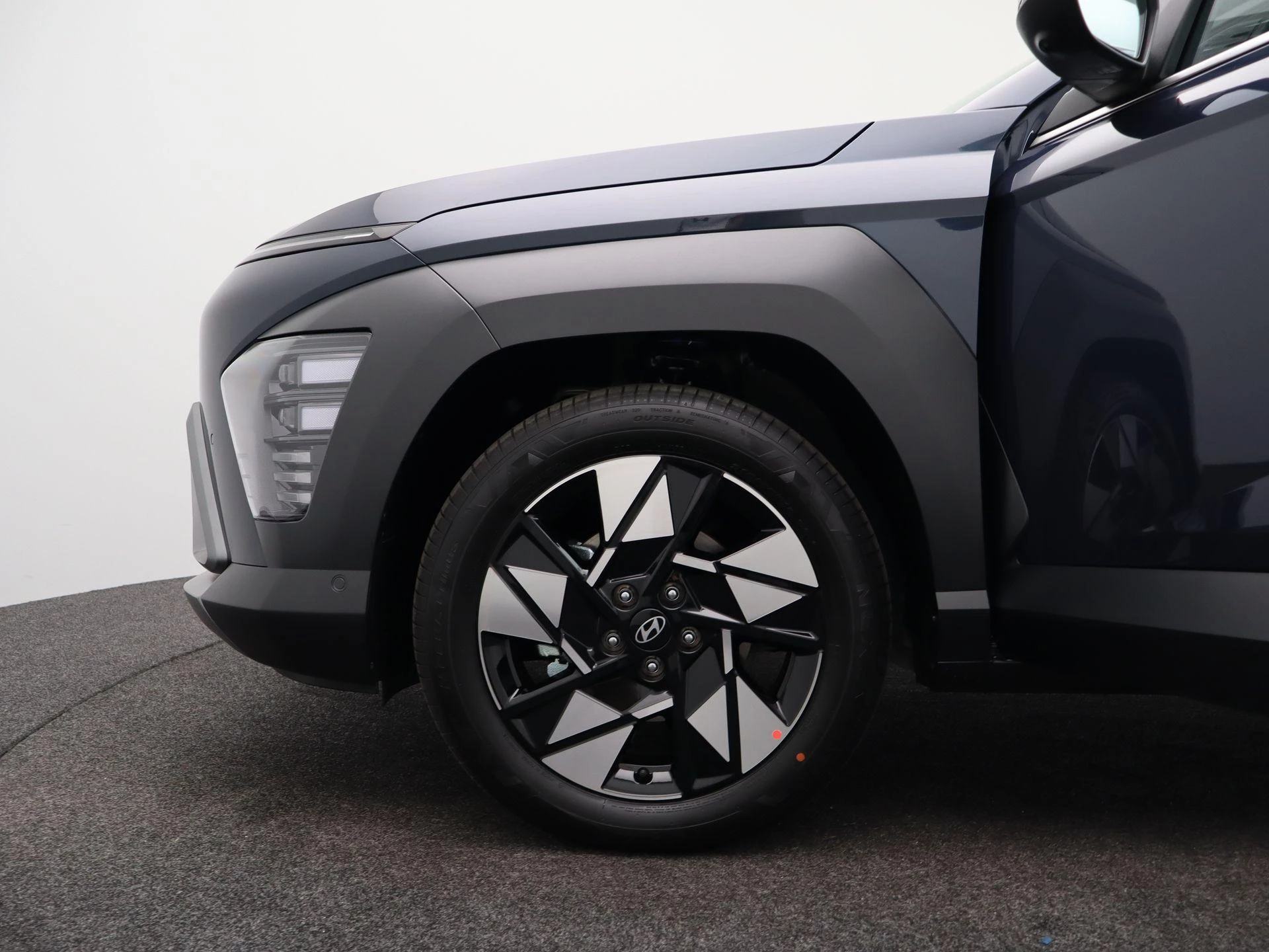 Hyundai Kona 1.6 GDI HEV Premium Sky