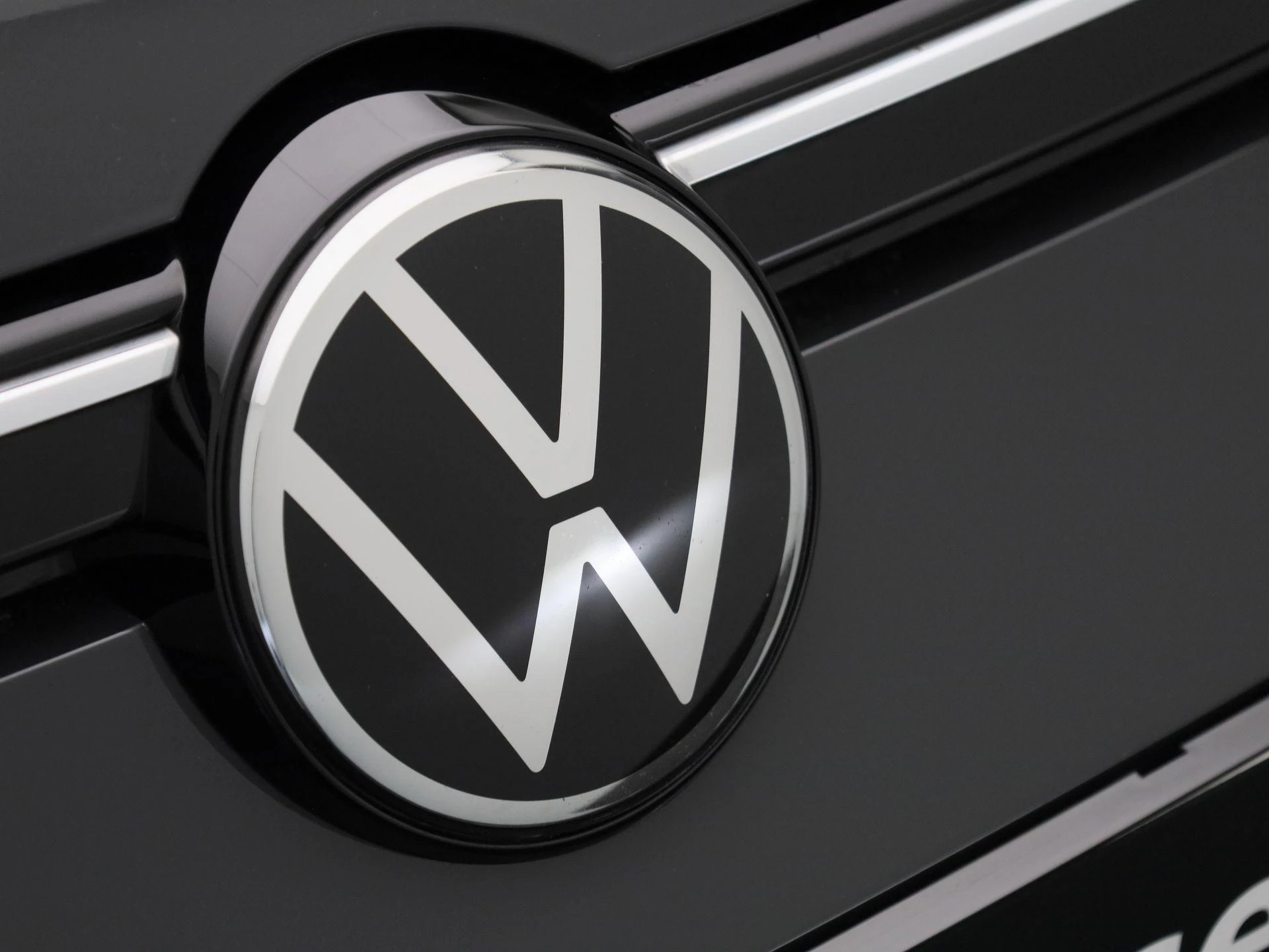 Volkswagen-Golf-image-32