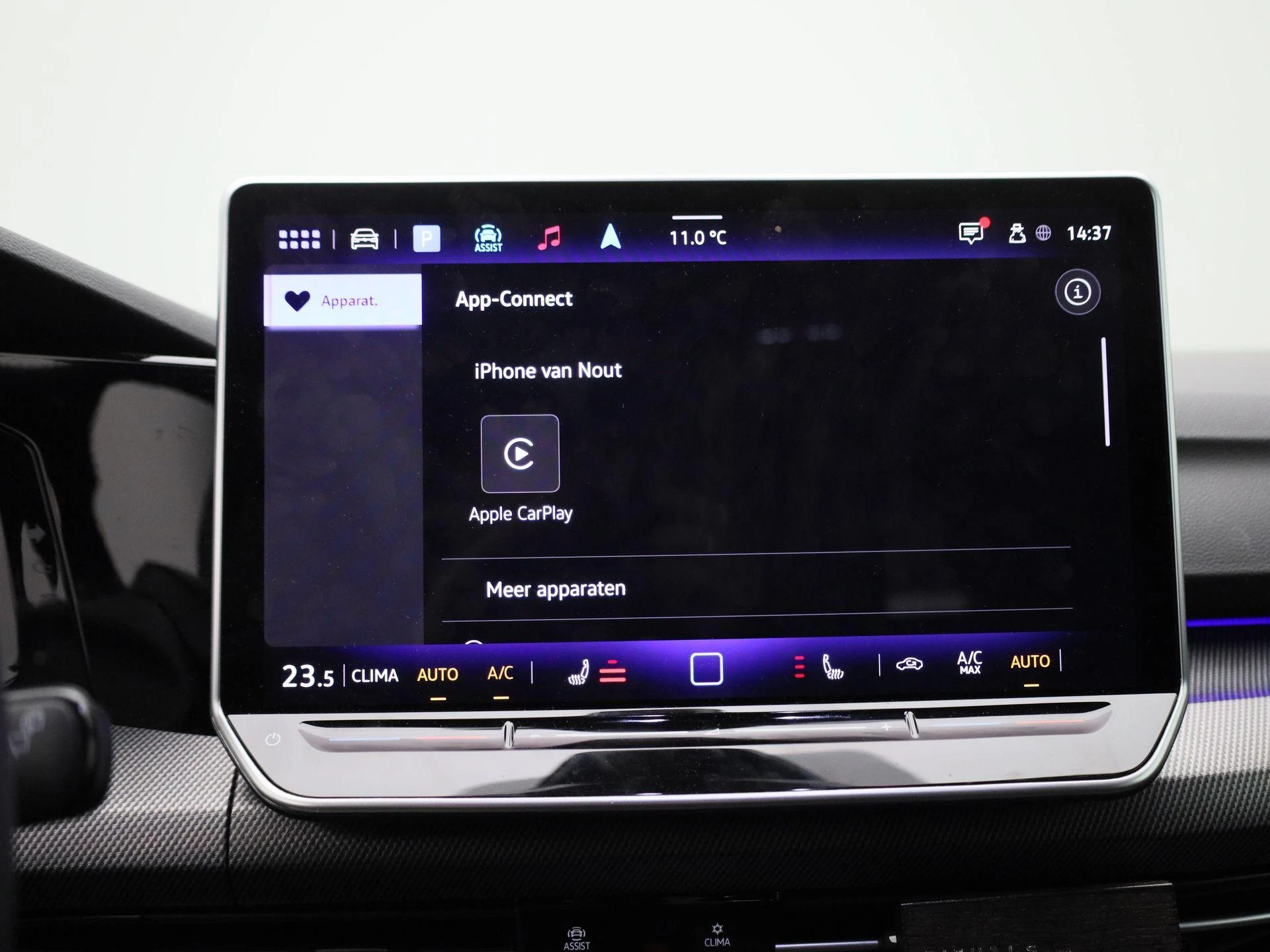 Volkswagen-Golf-image-22