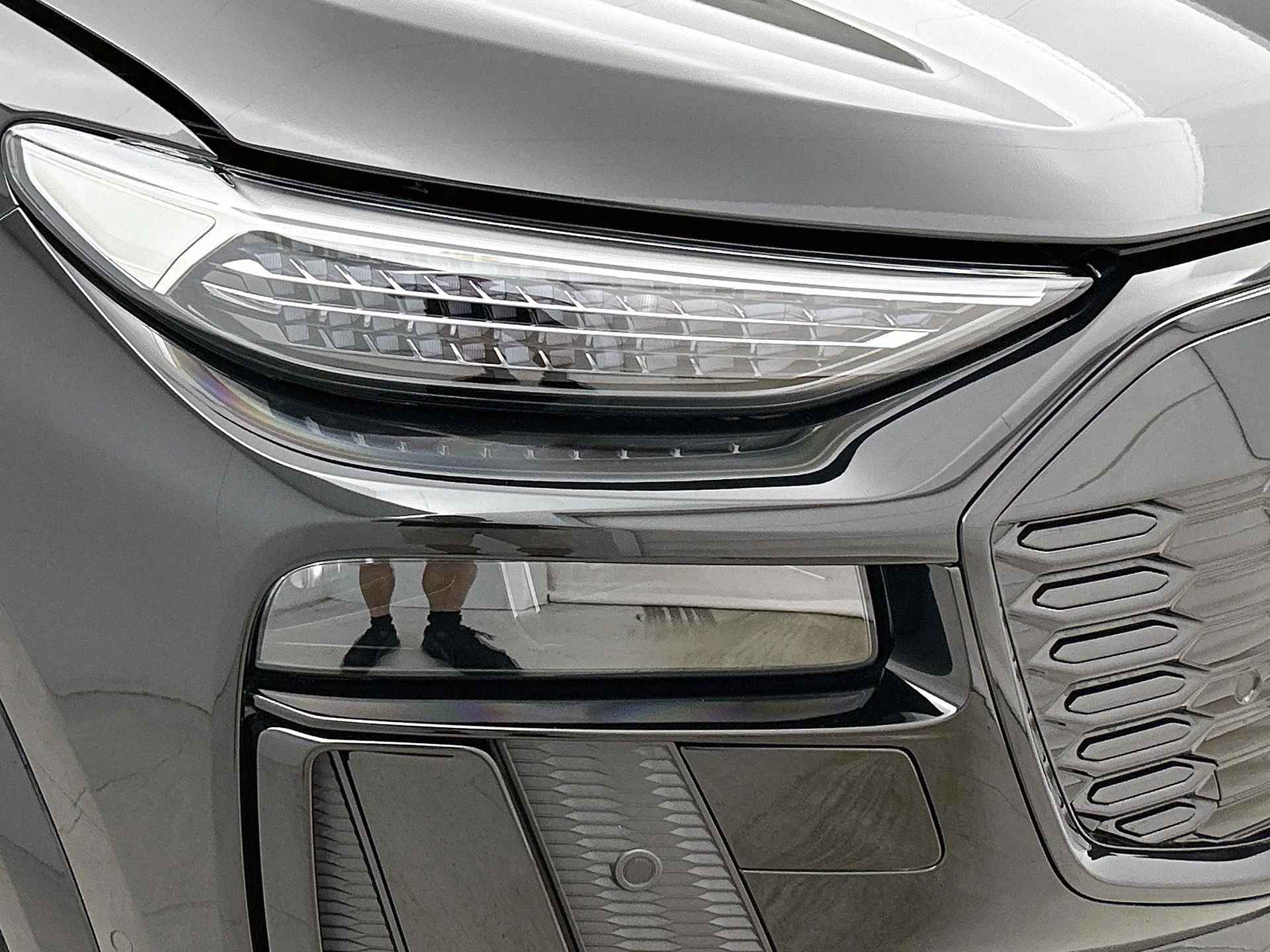 Audi-Q6 e-tron-image-22