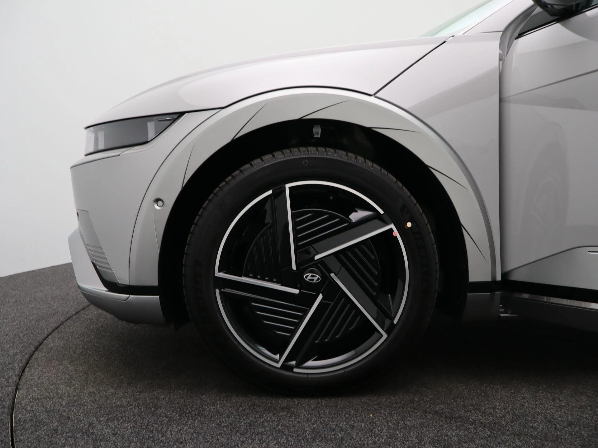 Hyundai-IONIQ 5-image-14