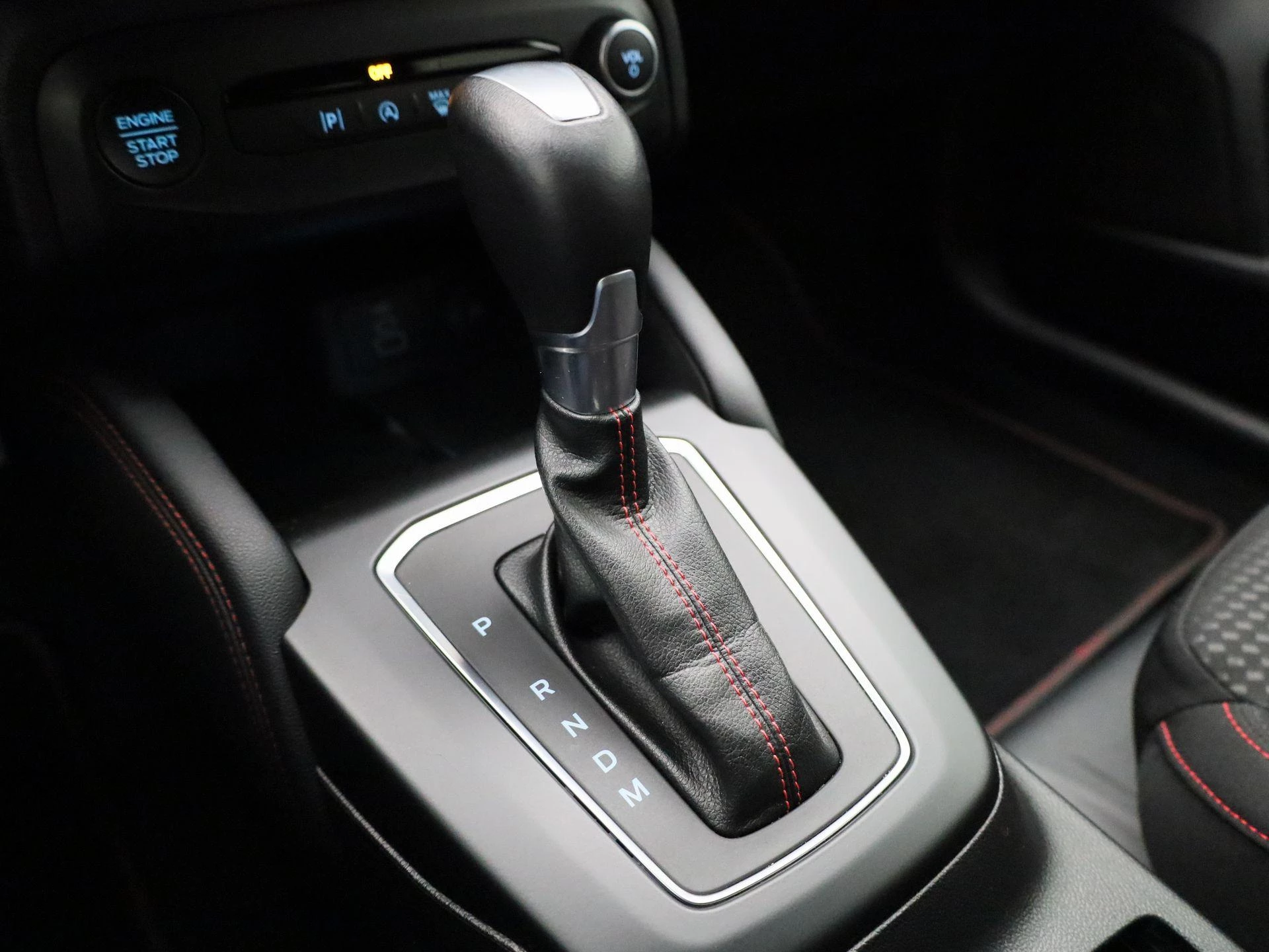 Ford Focus Wagon 1.0 EcoBoost Hybrid ST Line X