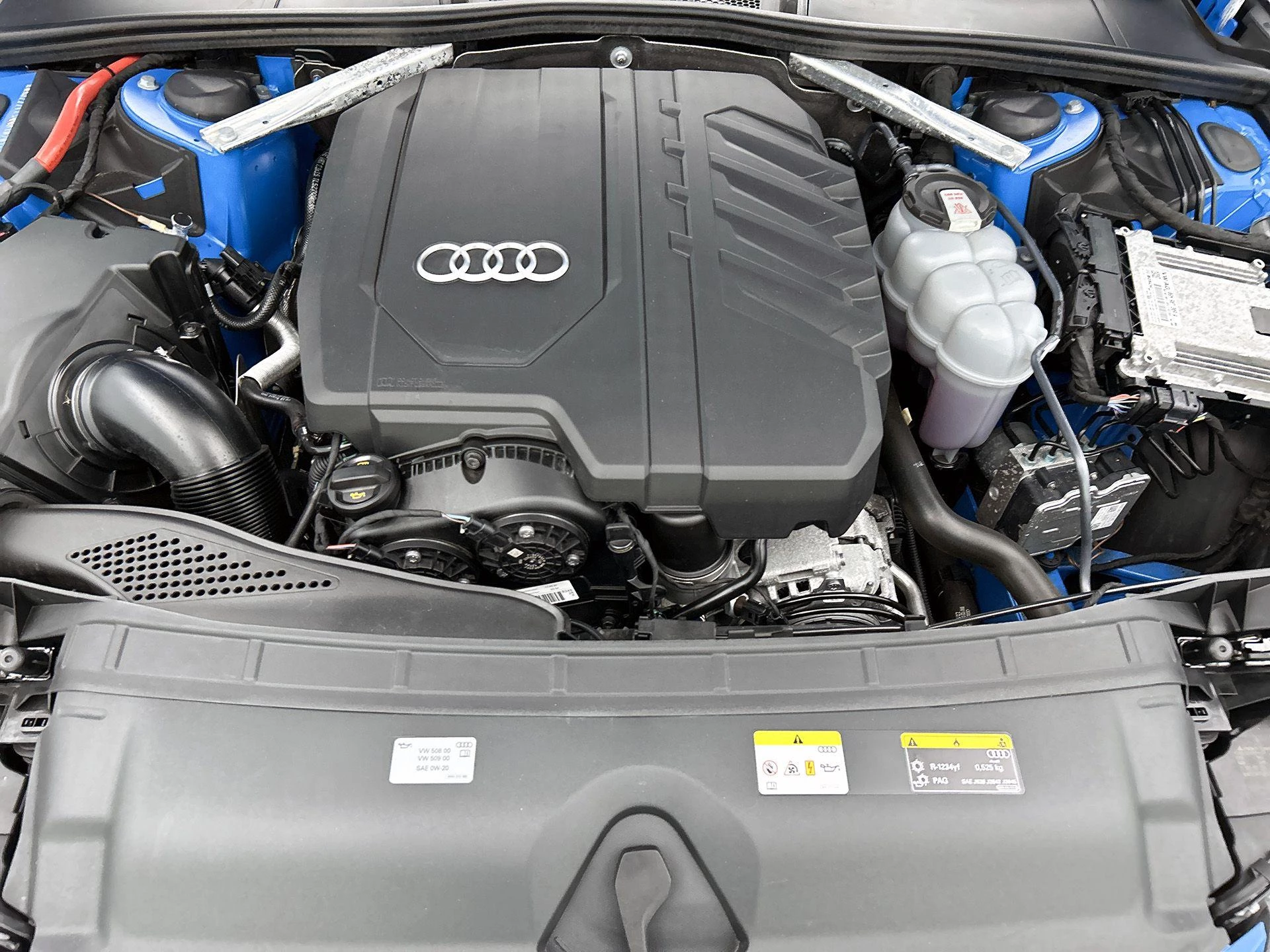 Audi A4 Limousine 40 TFSI quattro S edition