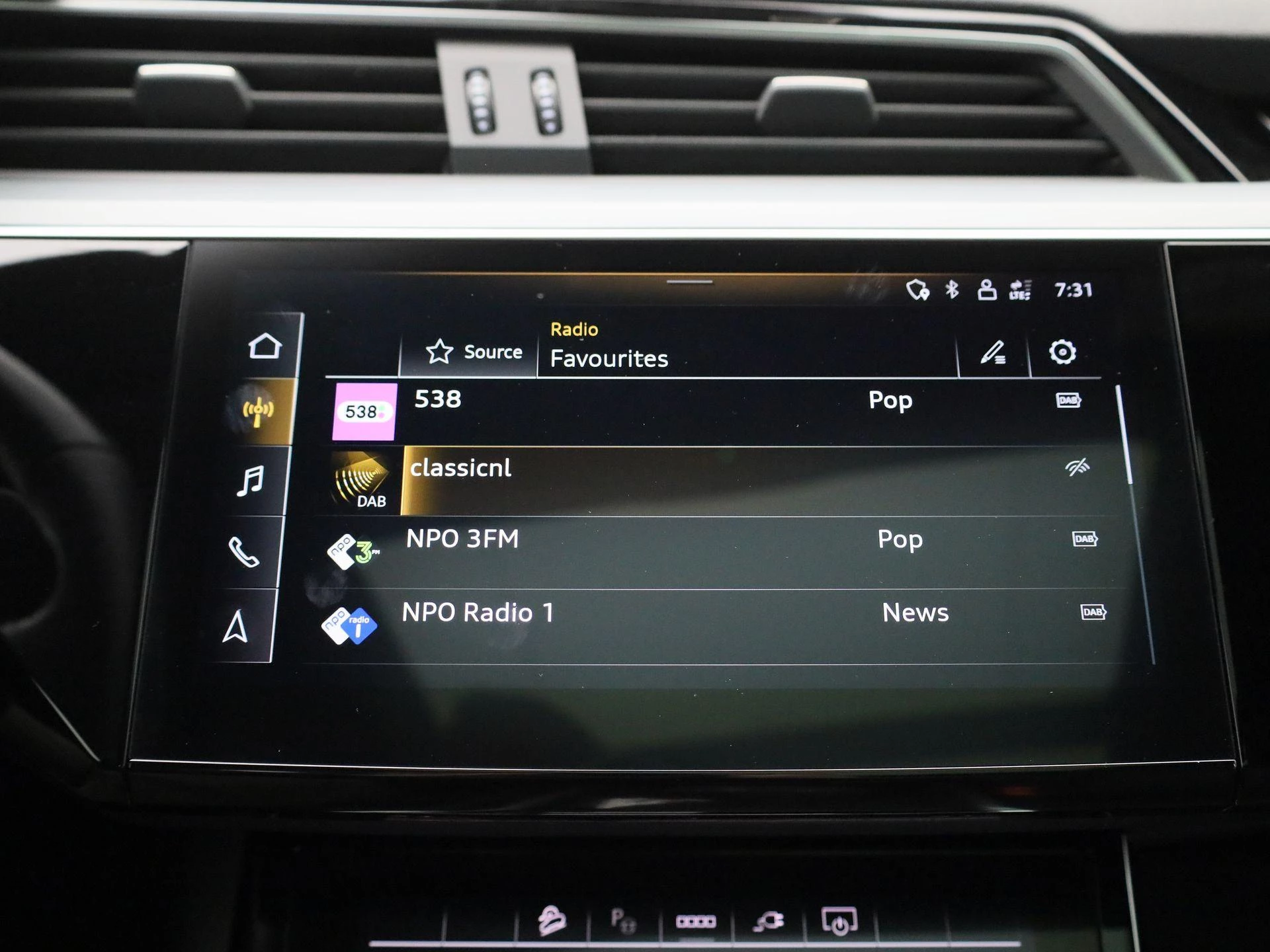 Audi-e-tron-image-19