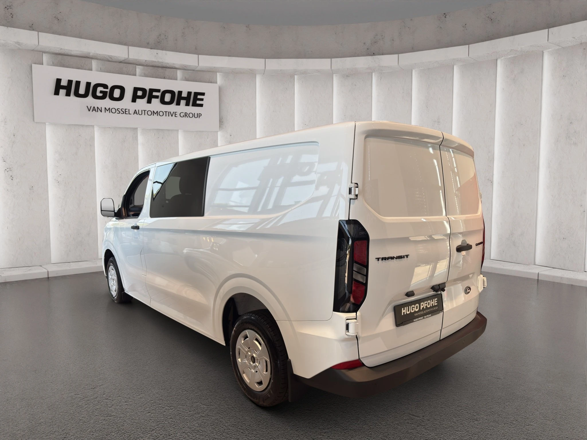Ford-Transit Custom-image-1