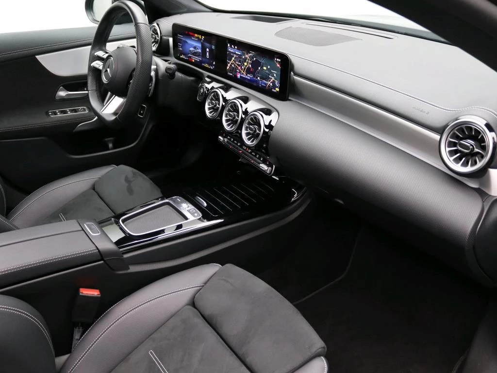 Mercedes-Benz CLA 250 e Business Solution AMG