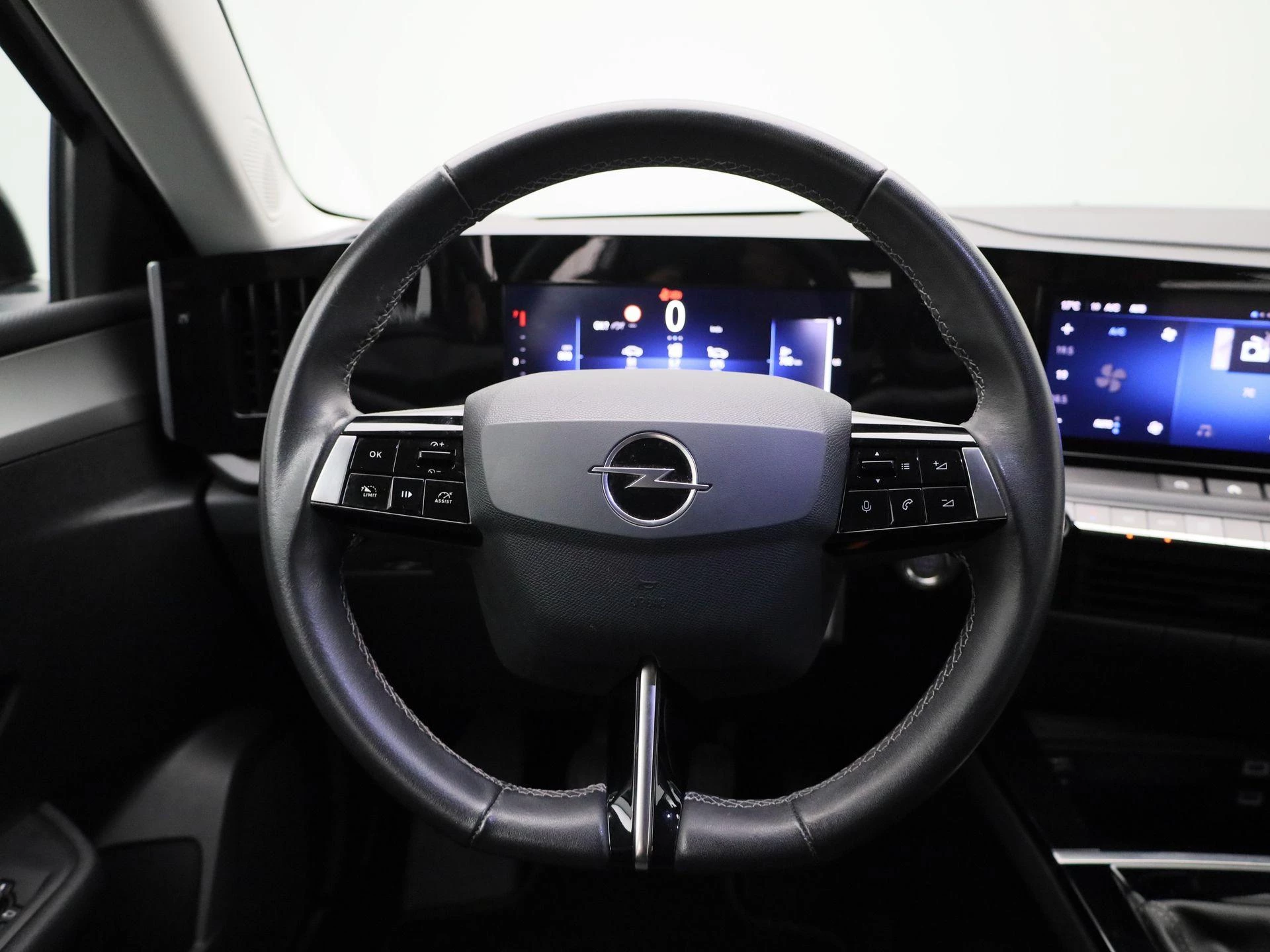 Opel-Astra-image-6