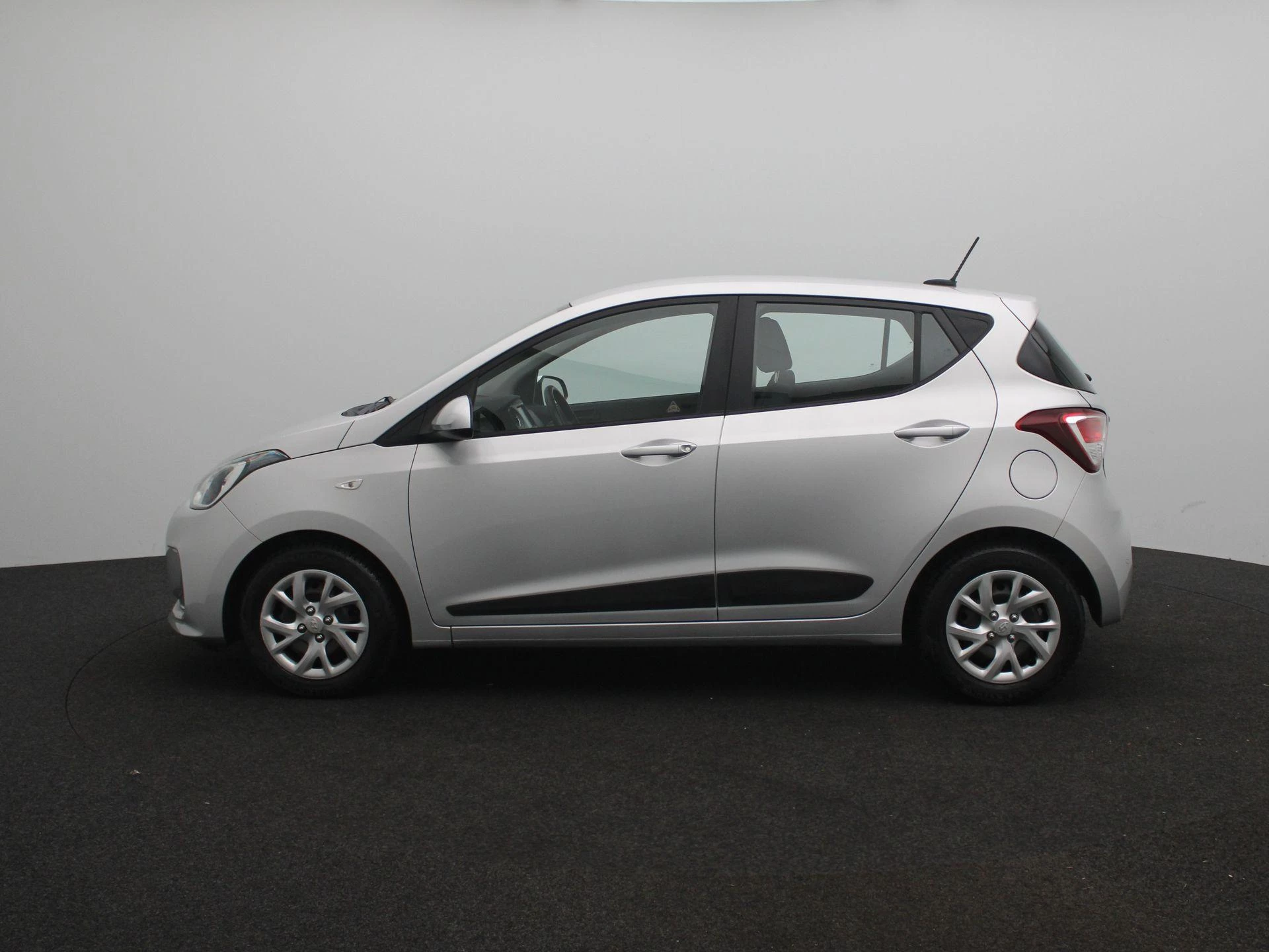 Hyundai-i10-image-4