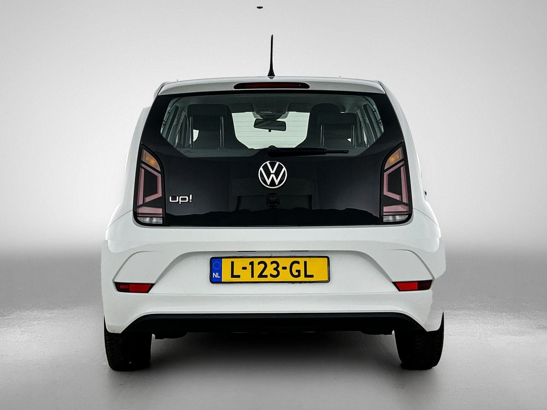 Volkswagen-up!-image-2