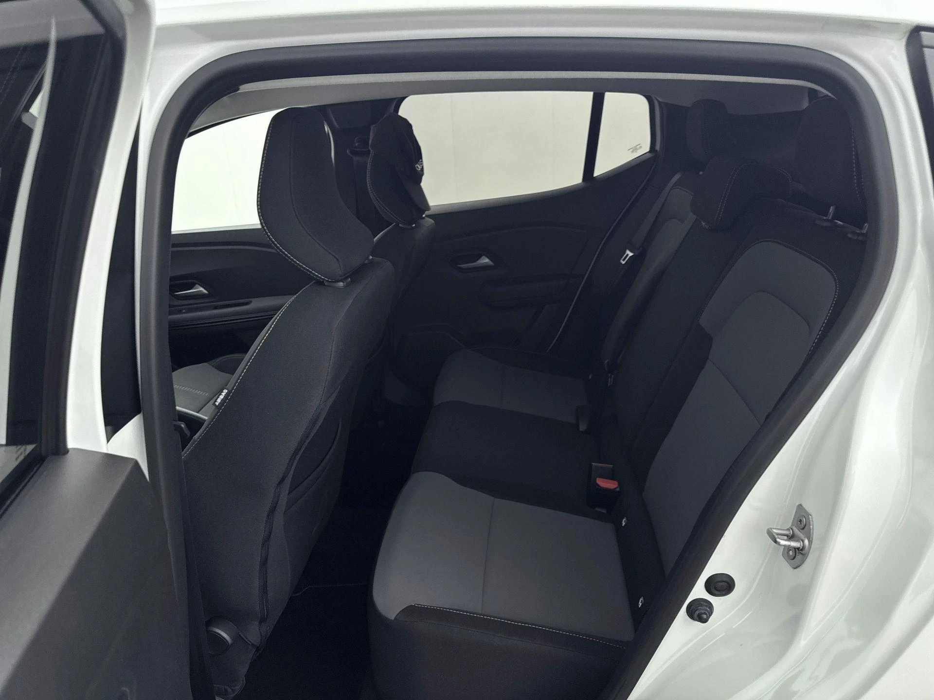 Dacia-Sandero Stepway-image-23