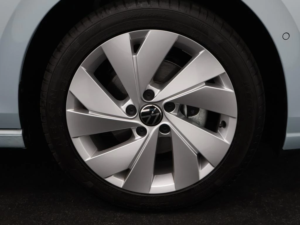 Volkswagen Golf VIII Golf Style Business 1.5 eTSI 150pk AUTOMAAT *DEMO*