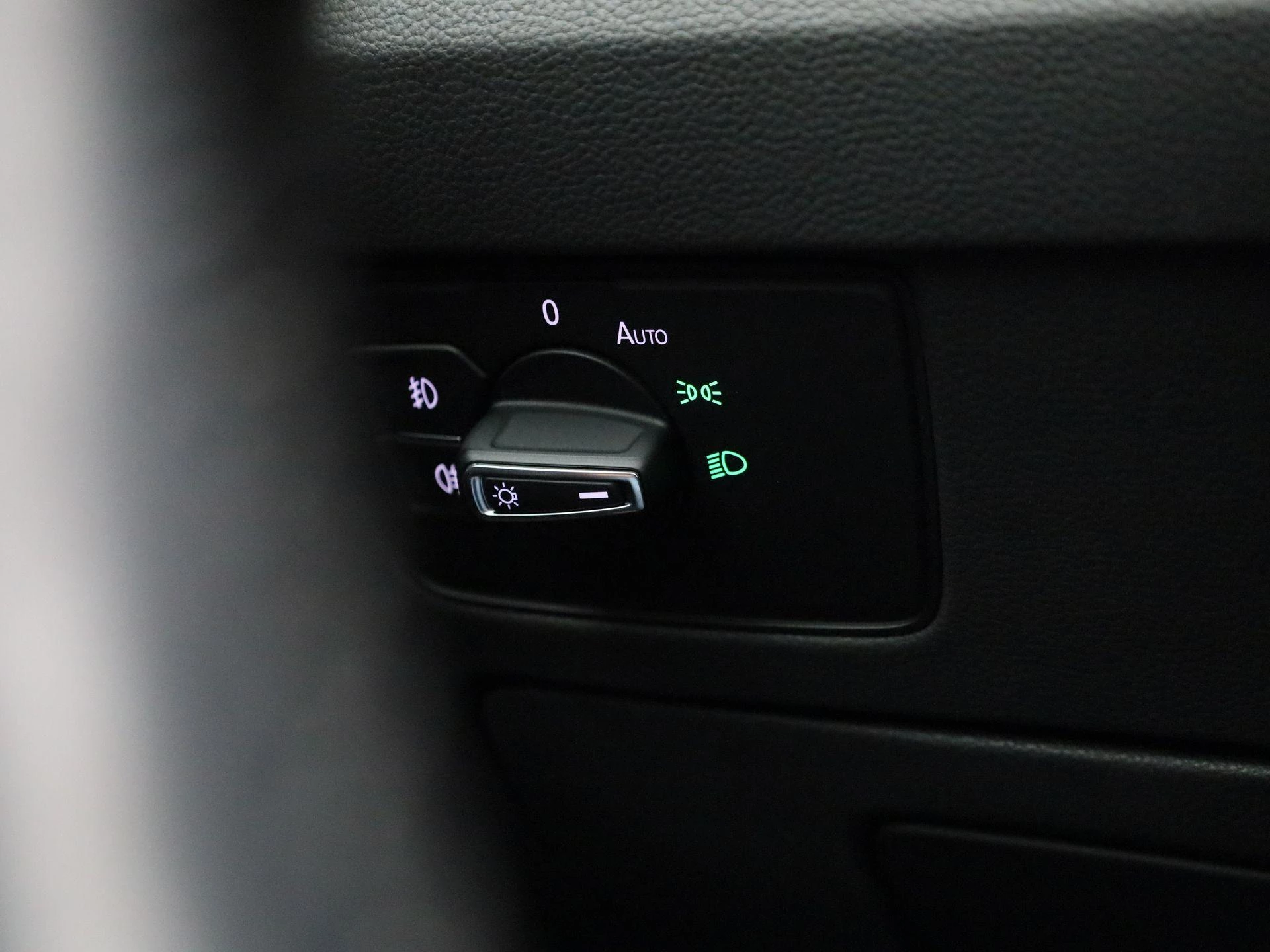 Volkswagen Passat Variant 2.0 TDI 90kW DSG Elegance Business