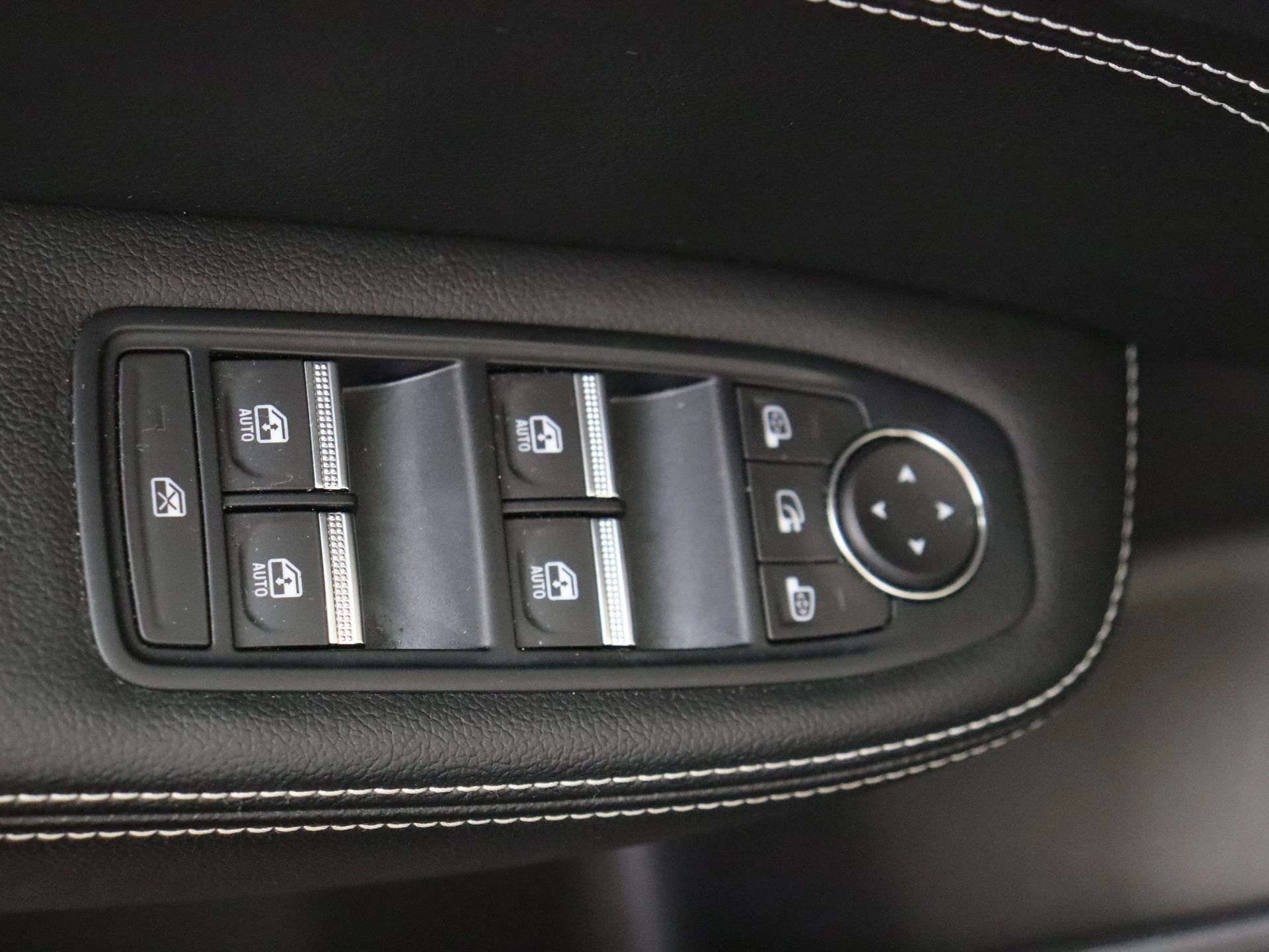 Renault-Arkana-image-25