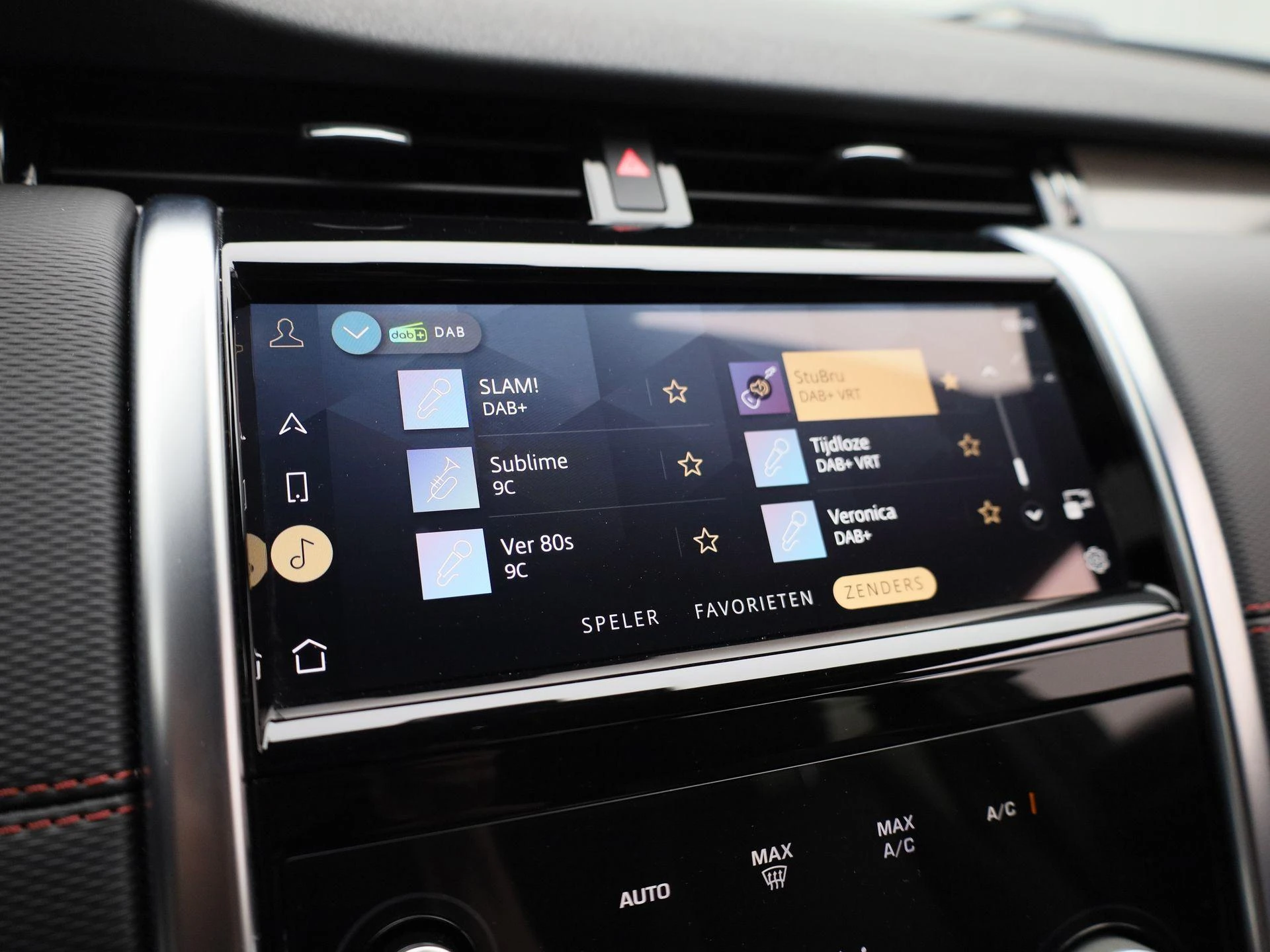 Land Rover-Discovery Sport-image-31