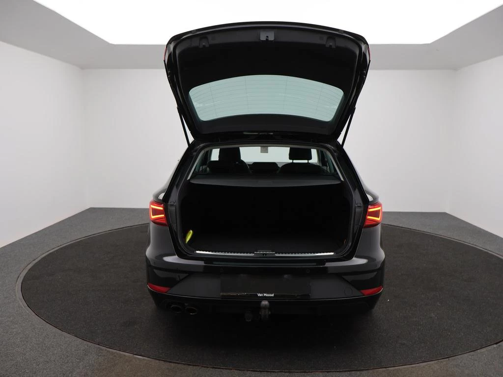 SEAT Leon ST Leon ST 1.4TSI FR 125PK *TREKHAAK*BLTH*APP-CONNECT*PDC ACHTER*NAVI*...*