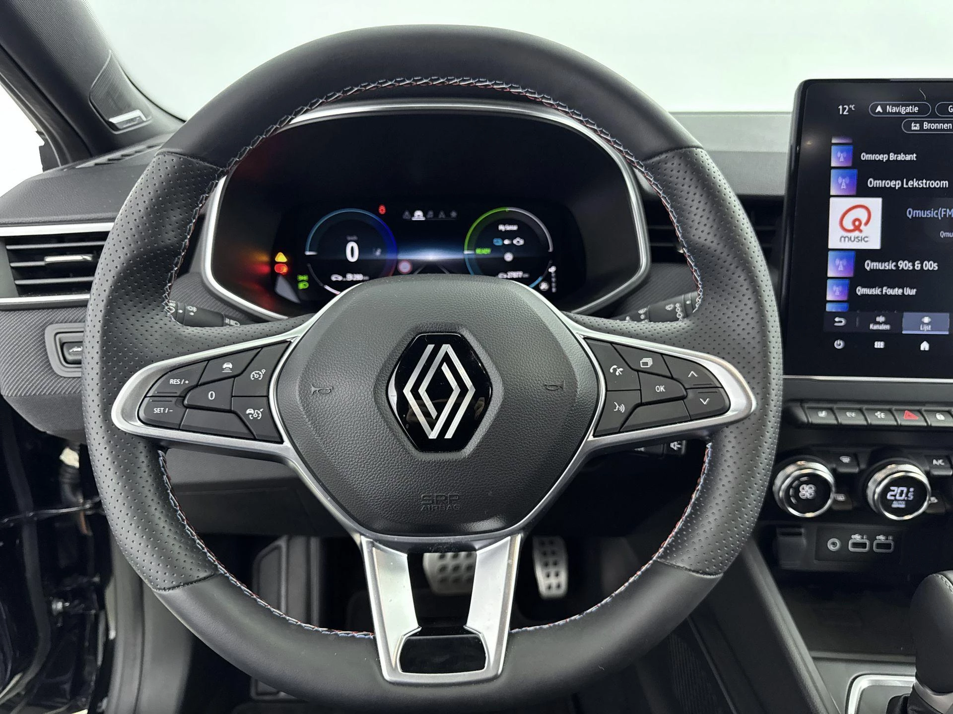 Renault-Clio-image-9