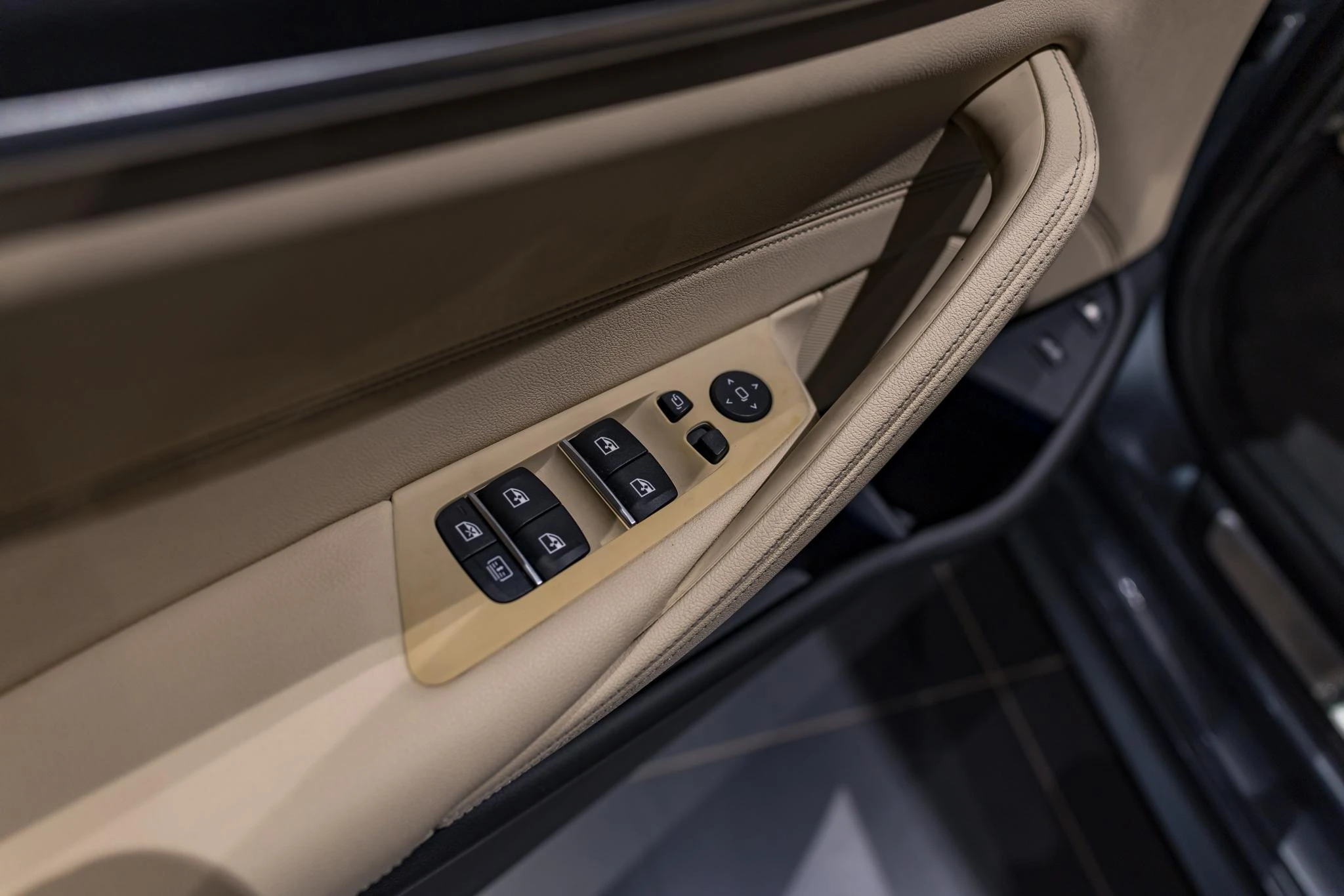 BMW-5 Reeks-image-30