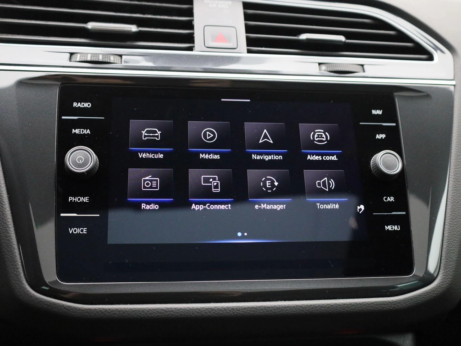 Volkswagen-Tiguan-image-26