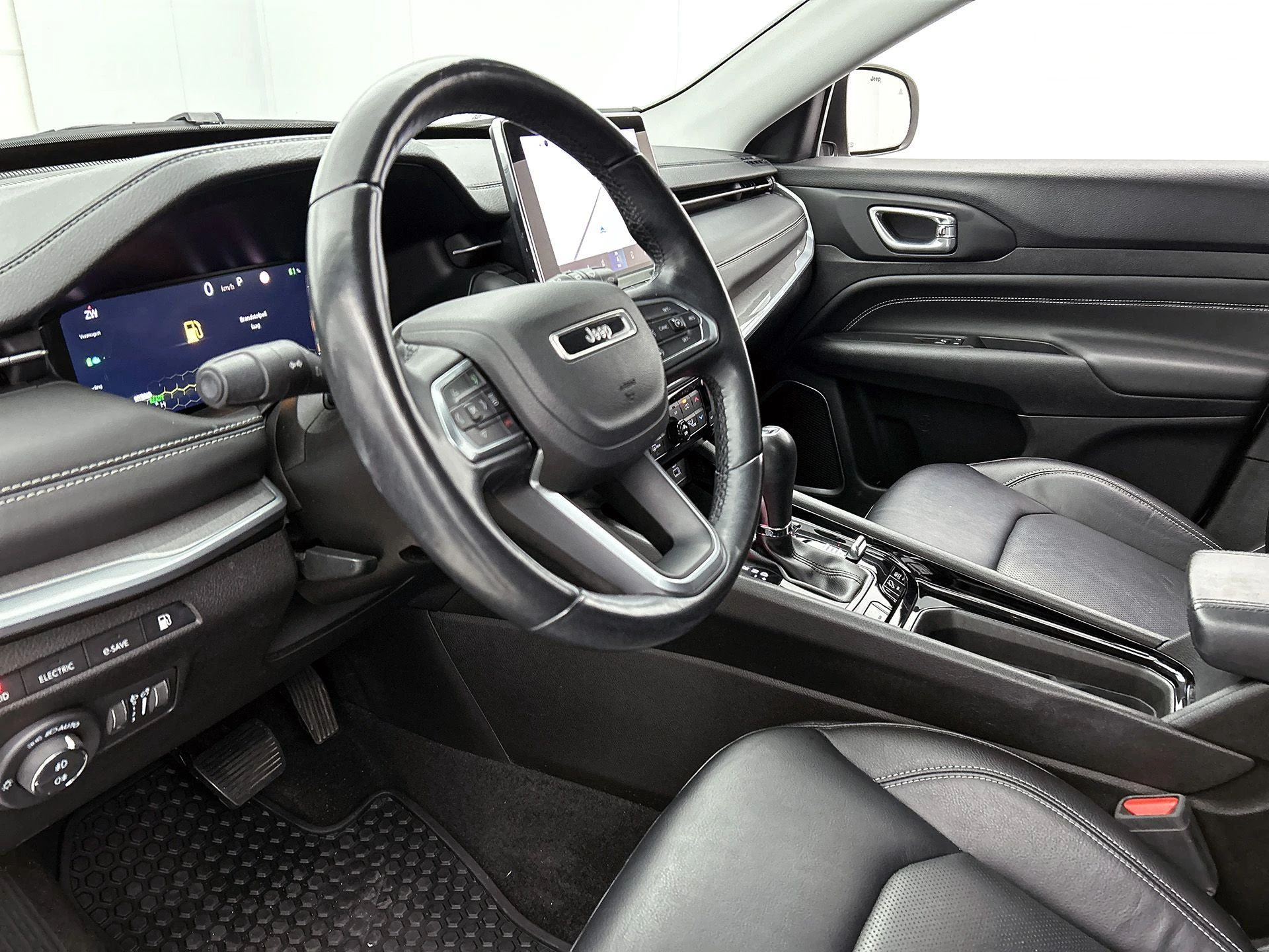 Jeep-Compass-image-18