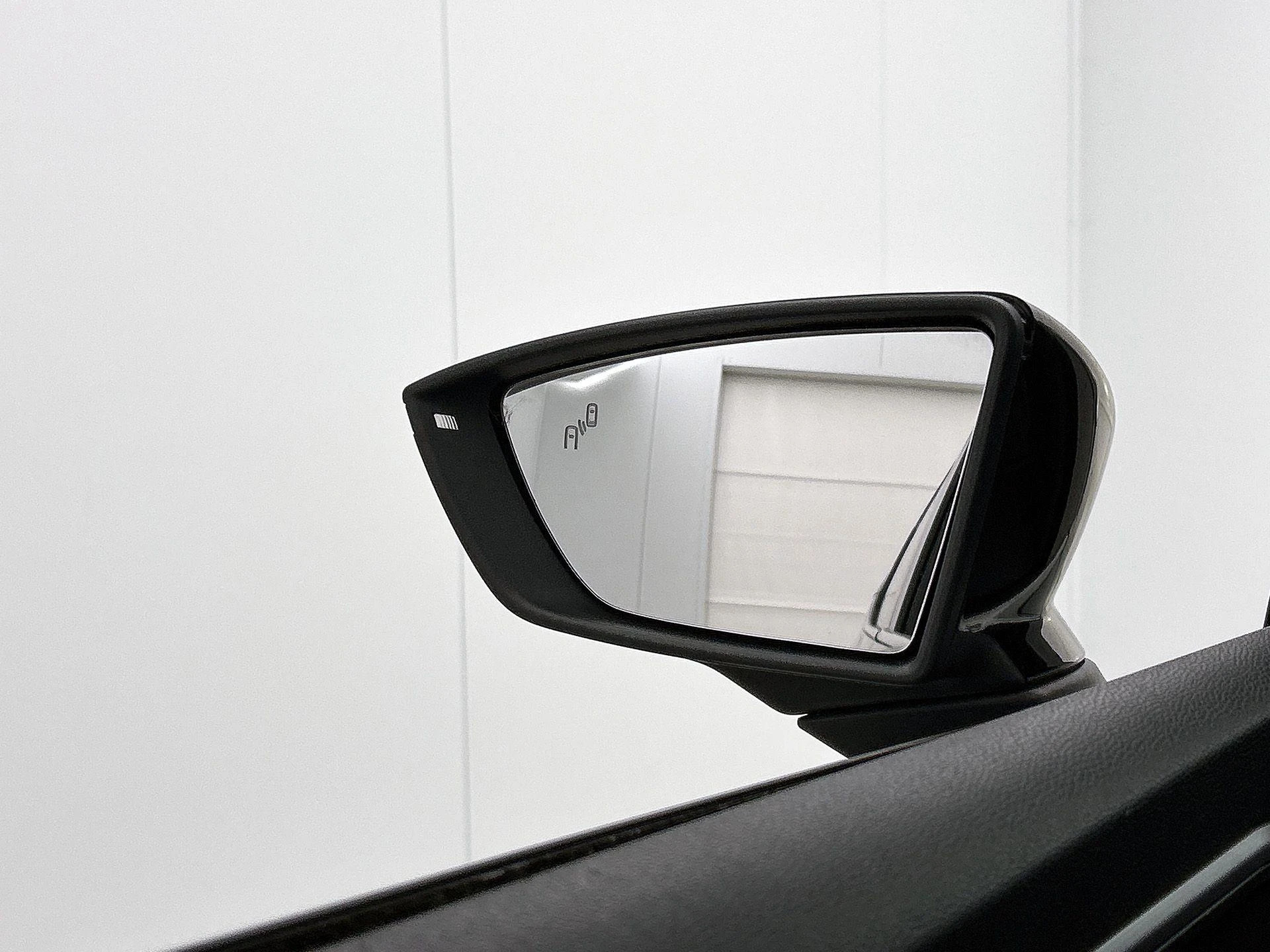 SEAT-Arona-image-20
