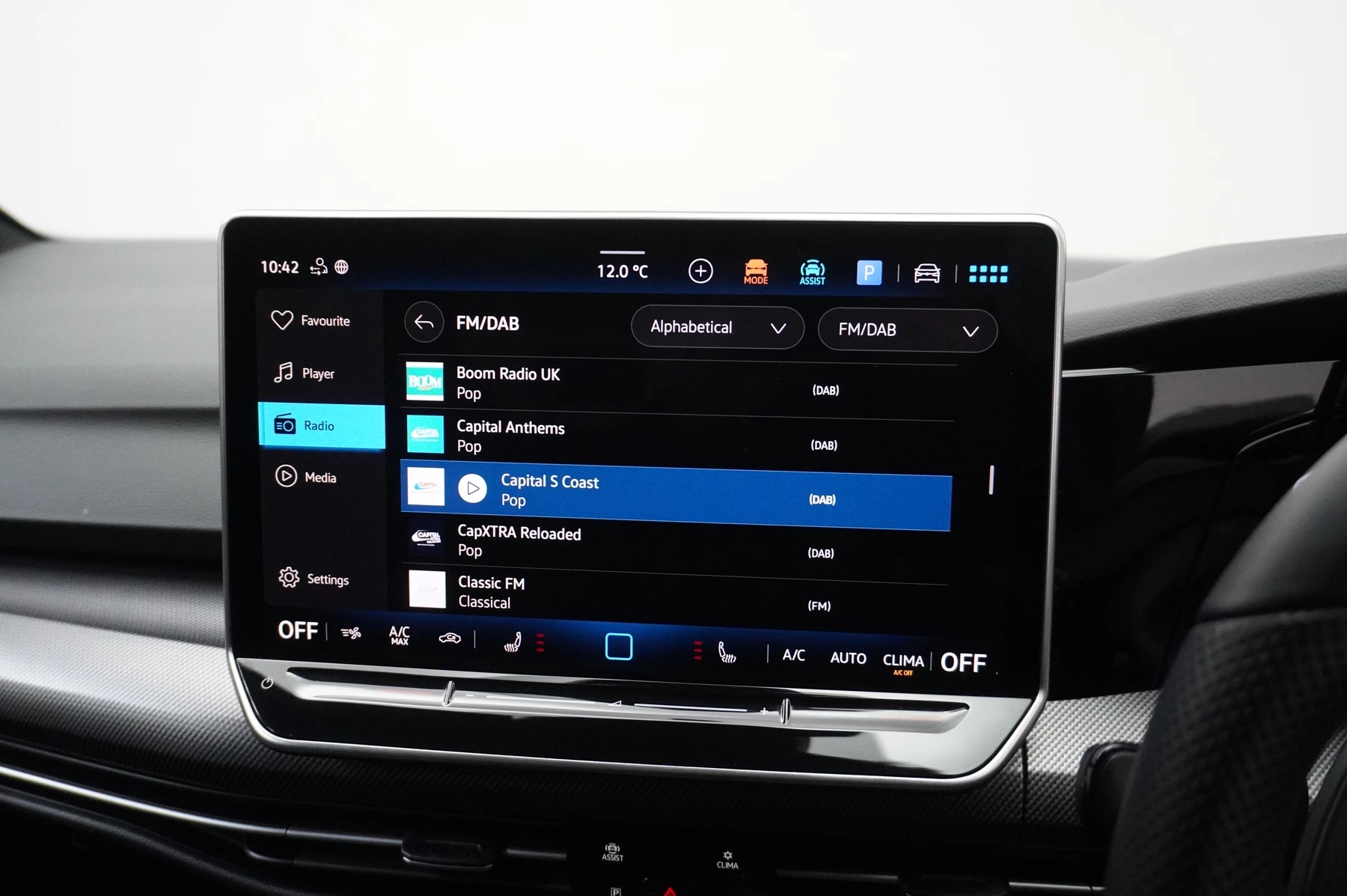 Volkswagen-Golf-image-18