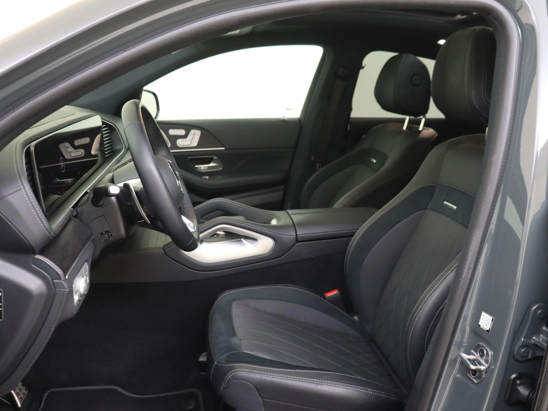 Mercedes-Benz-GLE-image-20