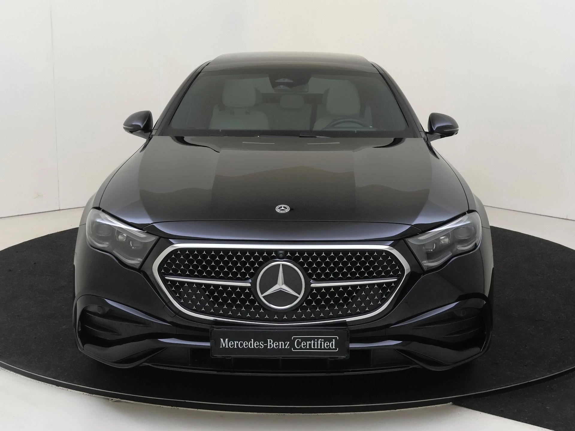 Mercedes-Benz E-Klasse 300 e AMG Line
