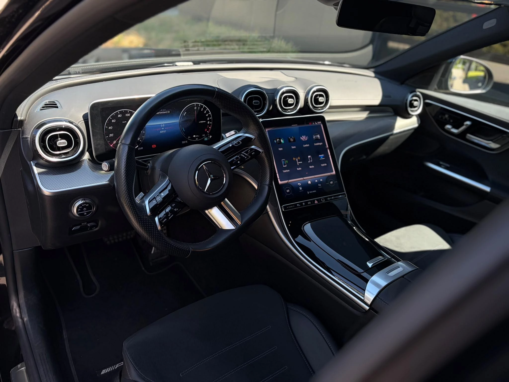Mercedes-Benz C-Klasse 300 e AMG Line + CARPLAY + LED + CAMERA + NIGHTPAKKET +