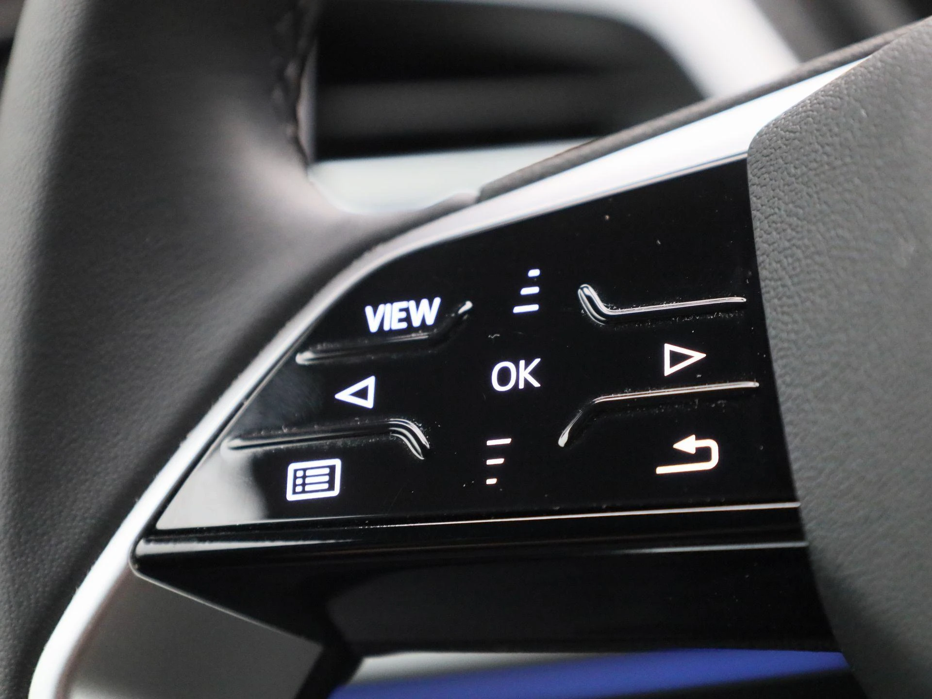 Audi-Q4 Sportback e-tron-image-19